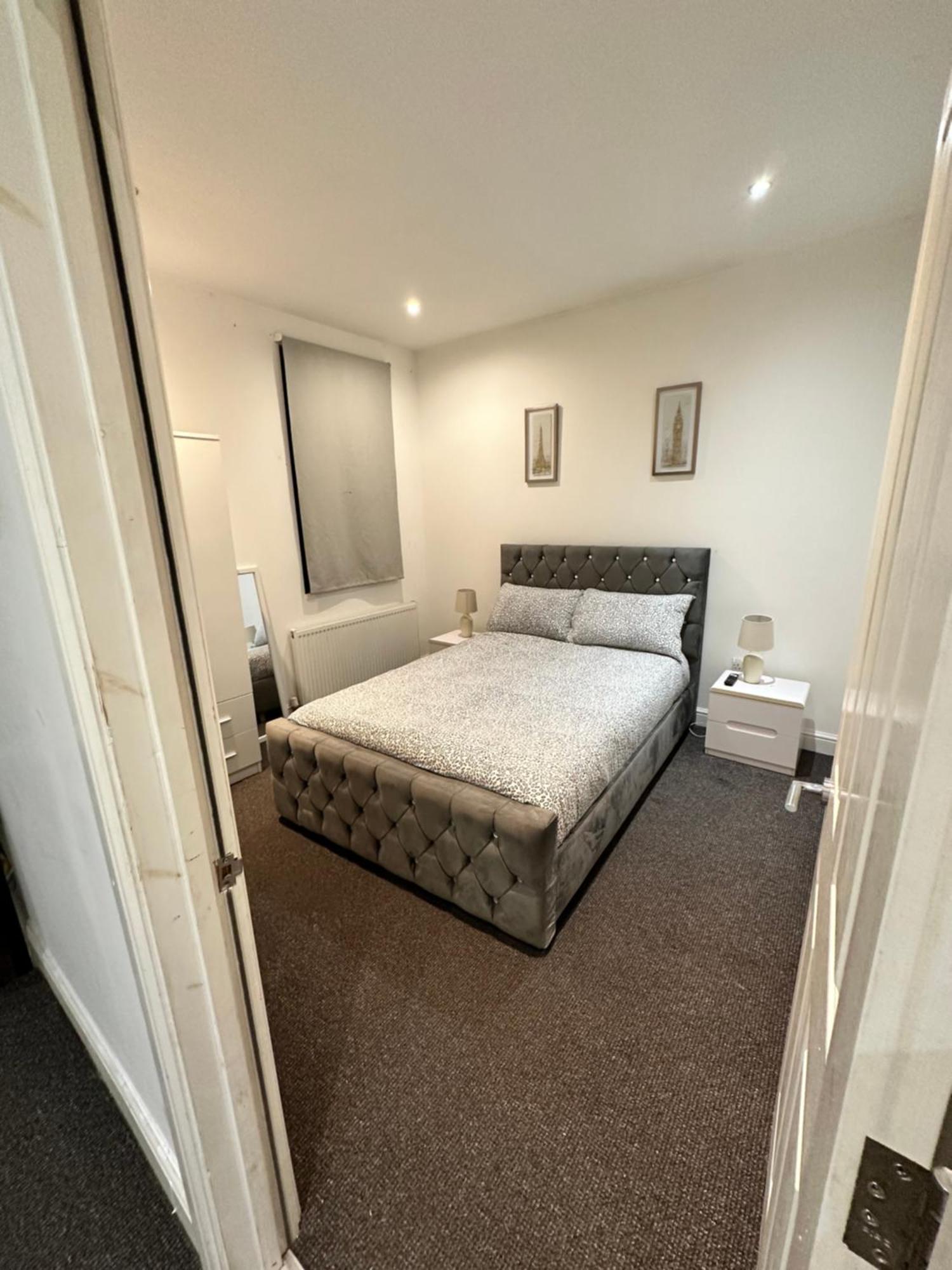 2 Bed Away From Tooting Apartamento *