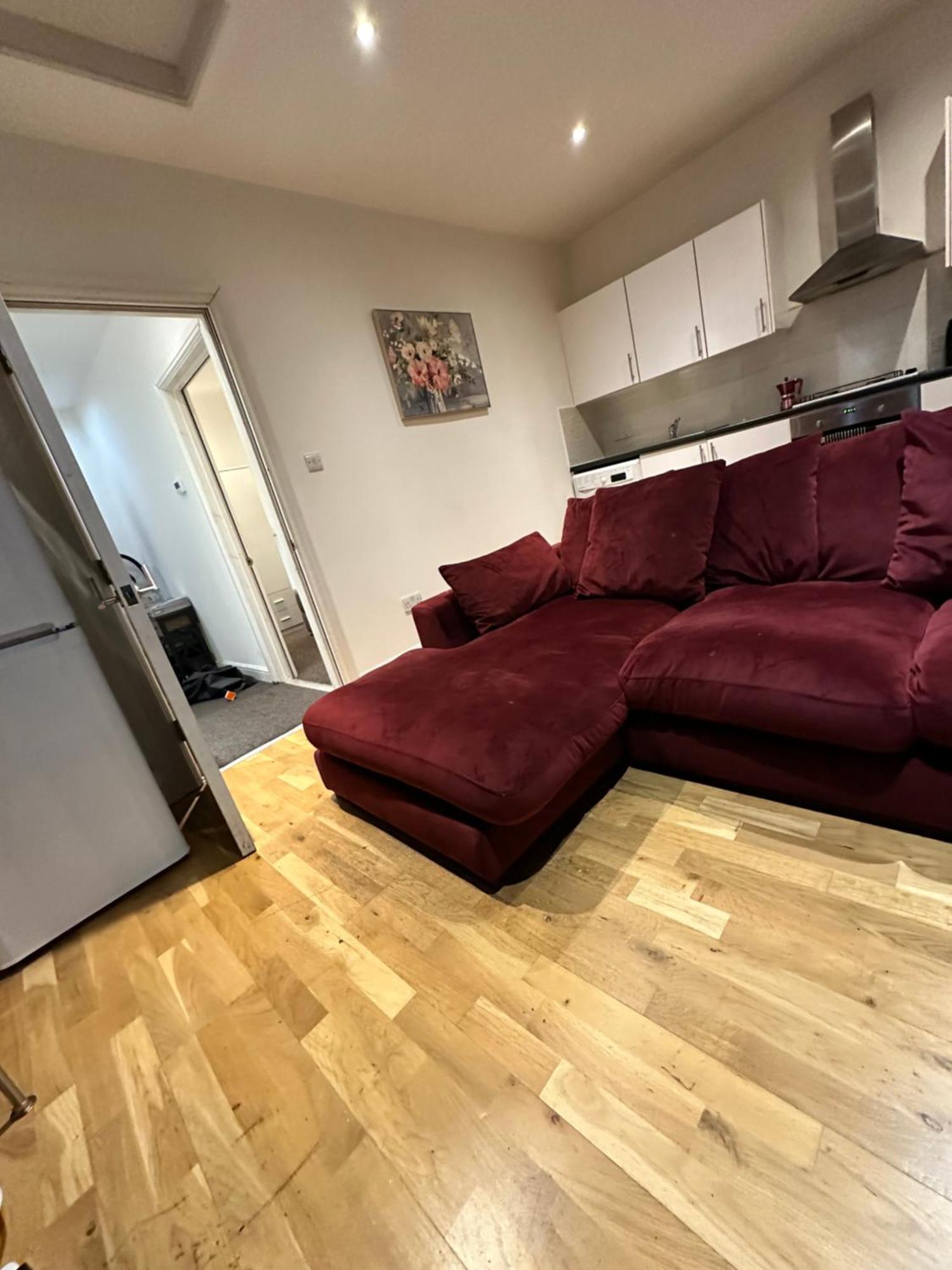 Apartamento 2 Bed Away From Tooting *