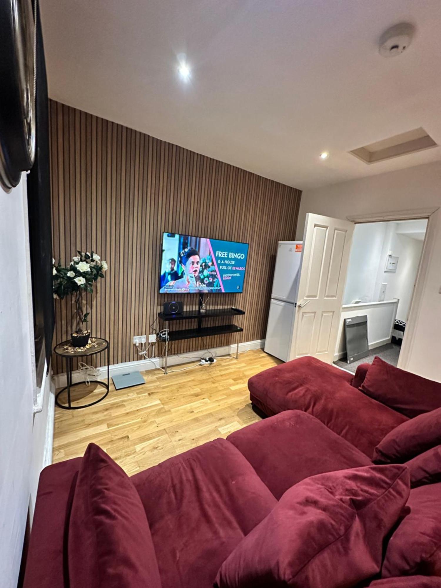 Apartamento 2 Bed Away From Tooting Londres