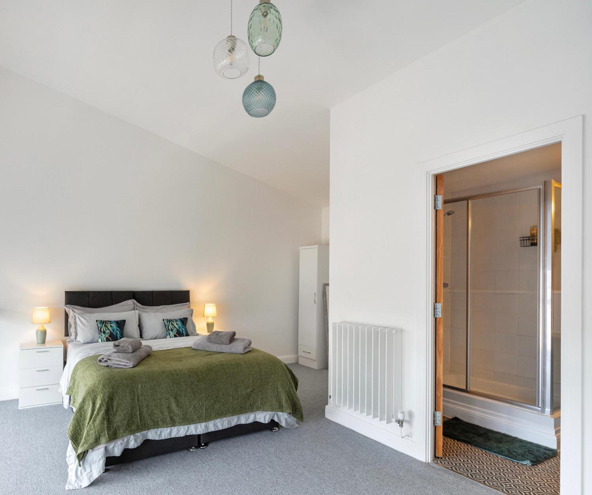 Excel, O2, Canary Wharf, Airport - Free Parking Apartment