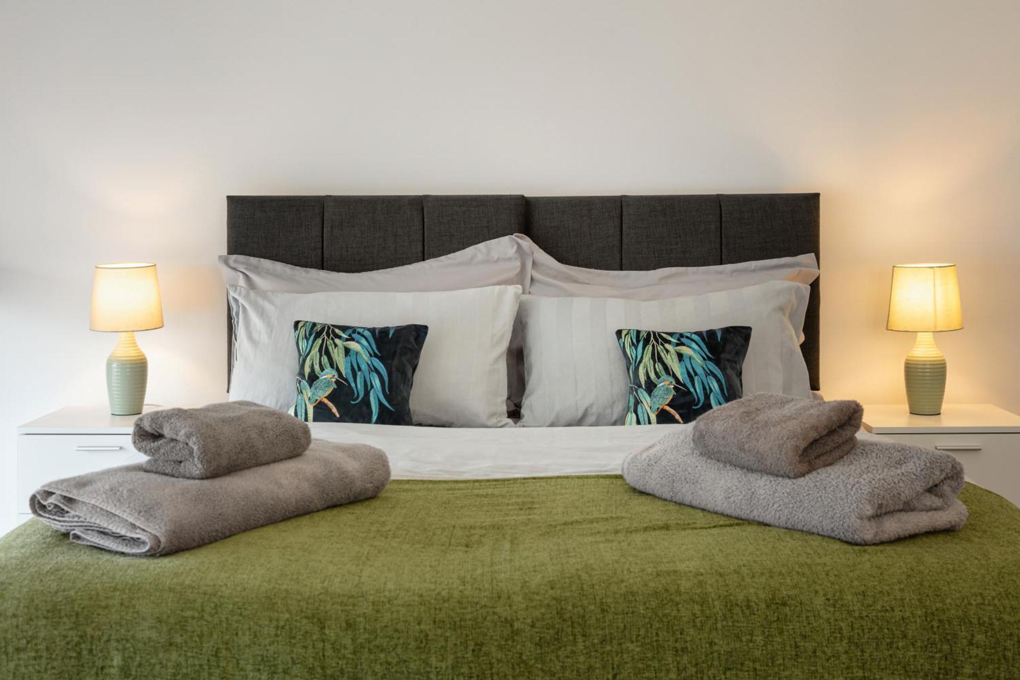 Apartment Excel, O2, Canary Wharf, Airport - Free Parking