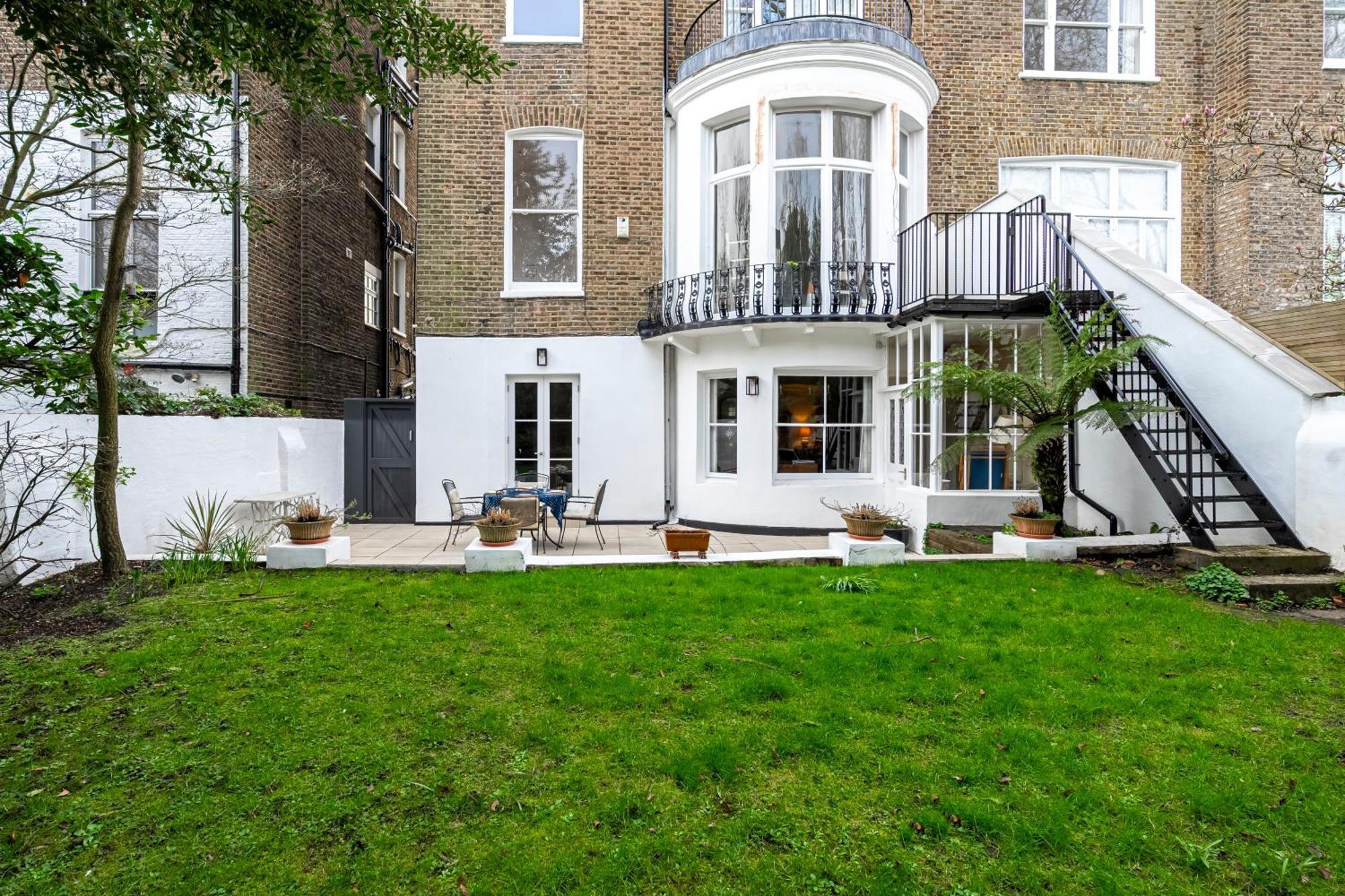 Joivy Elegant 2 Bed Near Hampstead And Camden, Sleeps 4 Apartment London