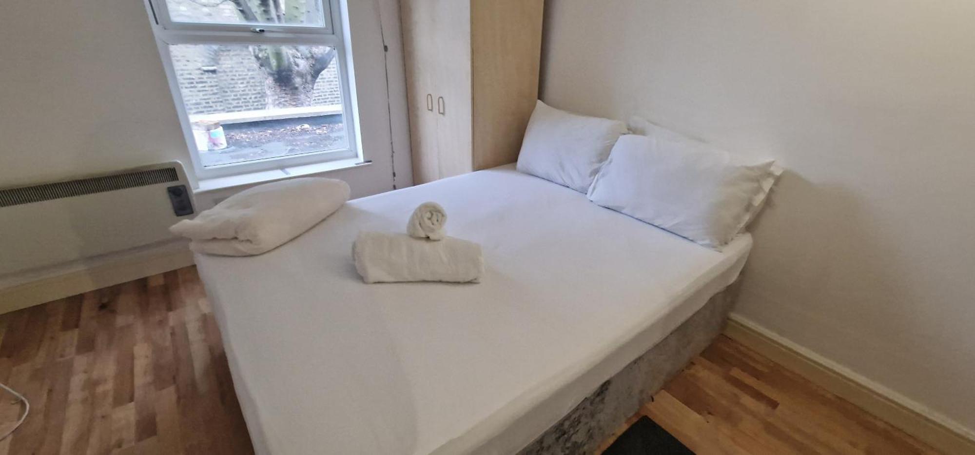 Urban Retreat Camberwell Zone 2 *