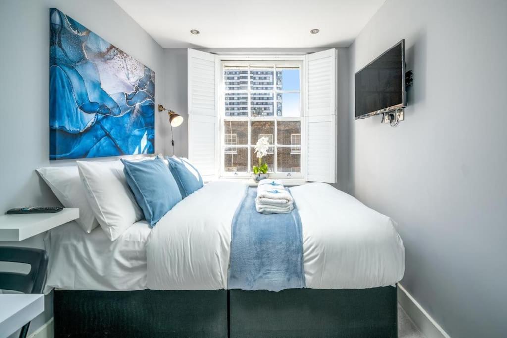 Luxury 6 Bedroom House In Star Street