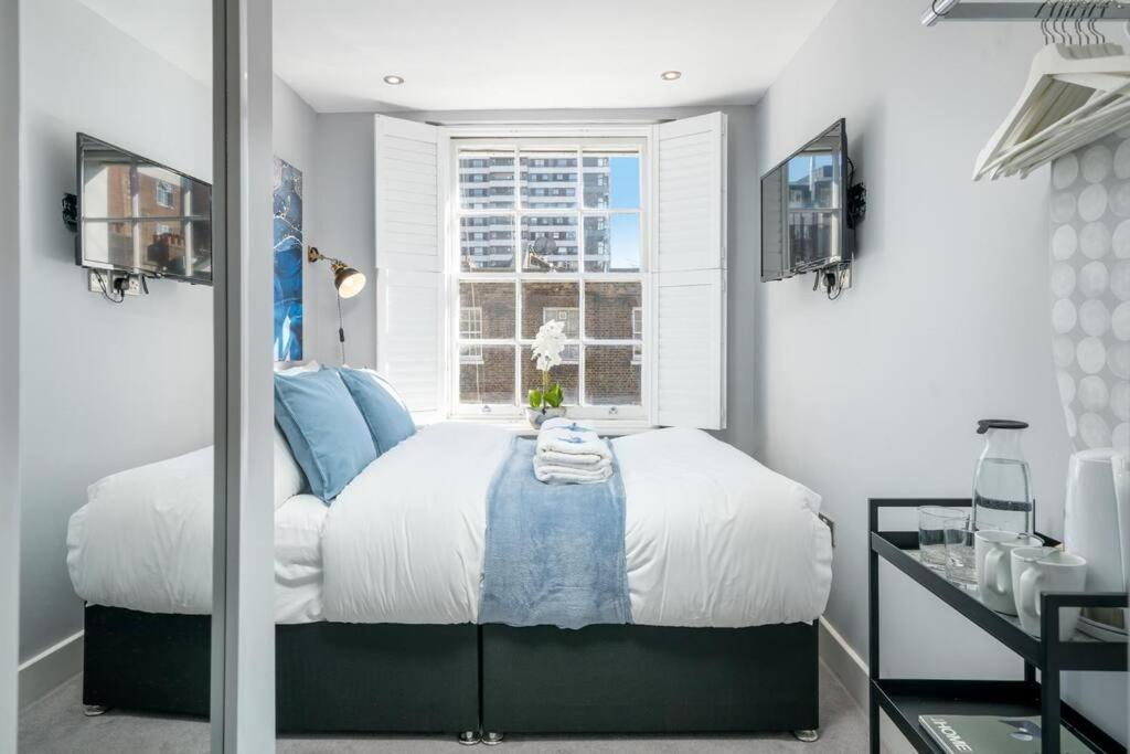Holiday home Luxury 6 Bedroom House In Star Street London
