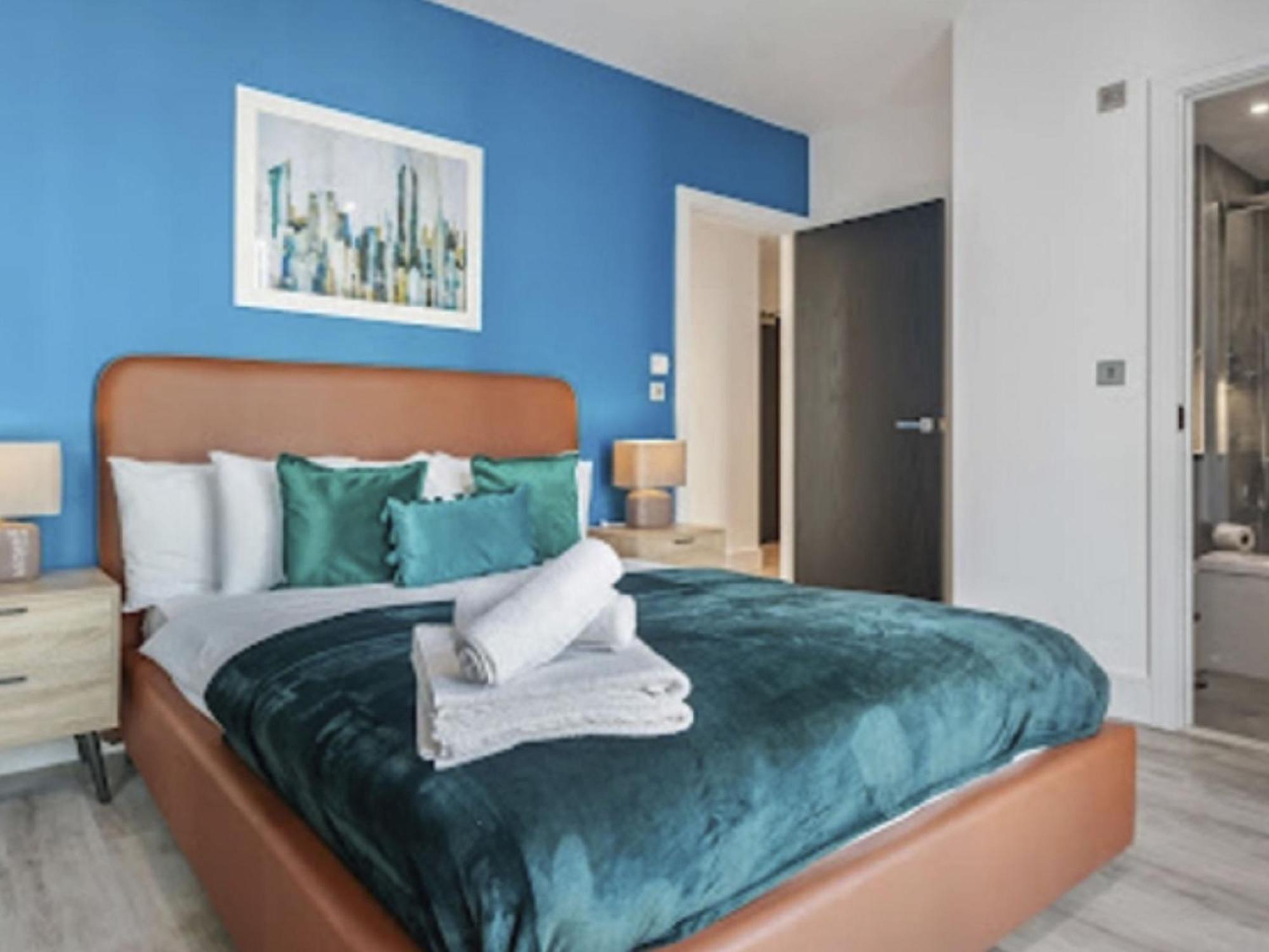 North Acton-2 By Interhome London