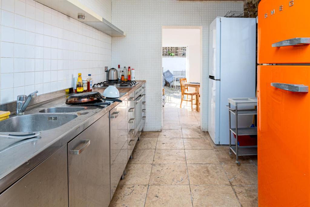 Guest house Refurbished Double Bedroom