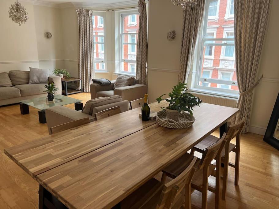 Luxury 3 Bedroom, 3 Bath By Oxford St & Soho Apartamento Londres