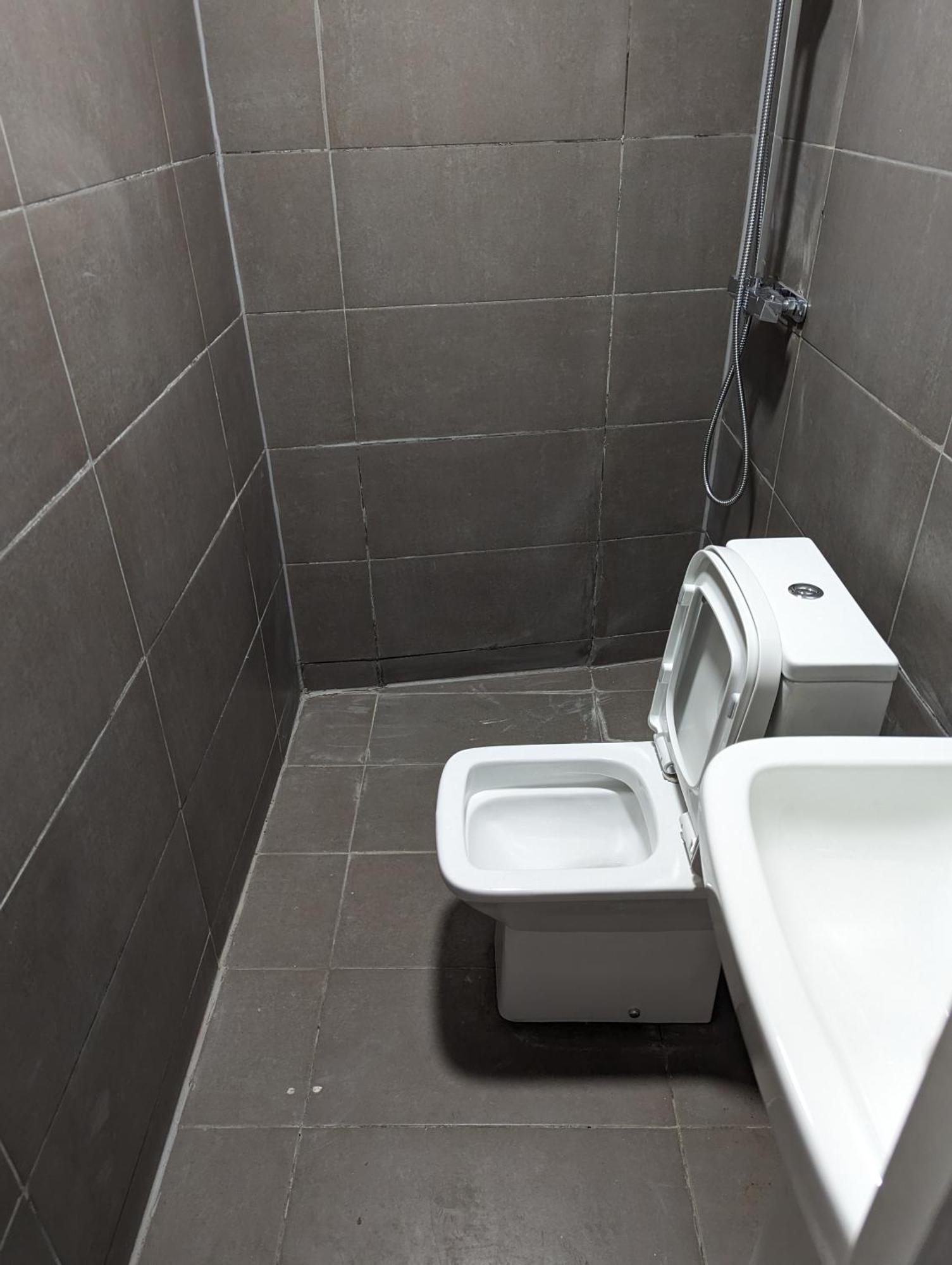Mile End Guest house *