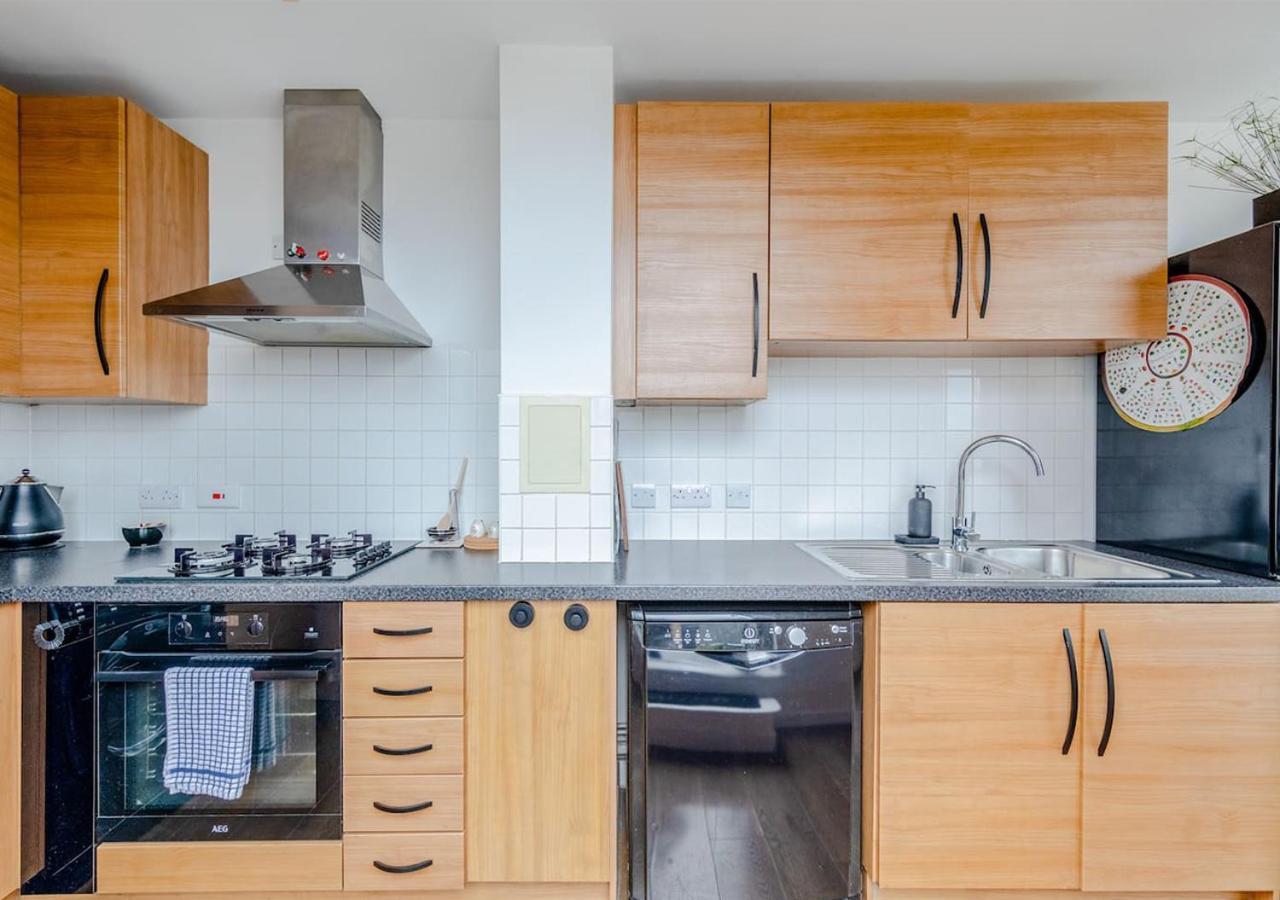Modern 1bd Flat In Aldgate East With Terrace Apartment