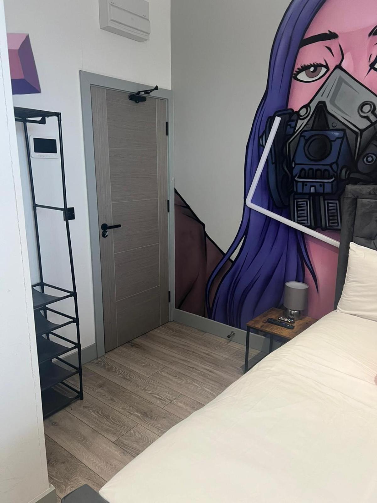 Serviced Ensuite Double - Near Greenwich Park - The O2 Arena - Nearby Transport Links To - New Cross Station - Lewisham Se14 Casa de hóspedes