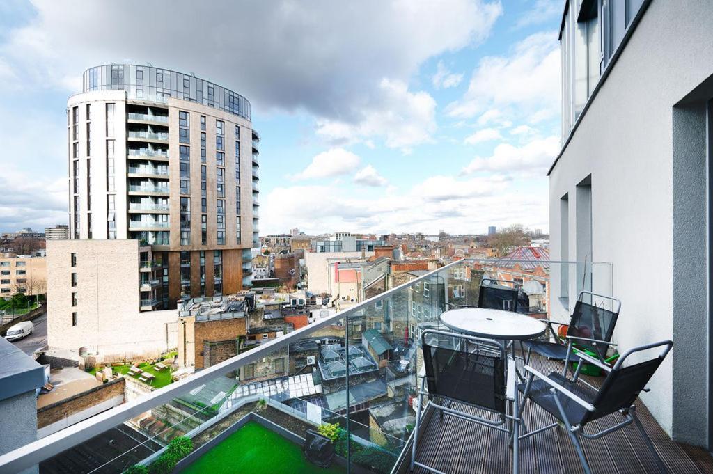 Apartamento Modern Serviced 3-bedroom Flat In East Londres