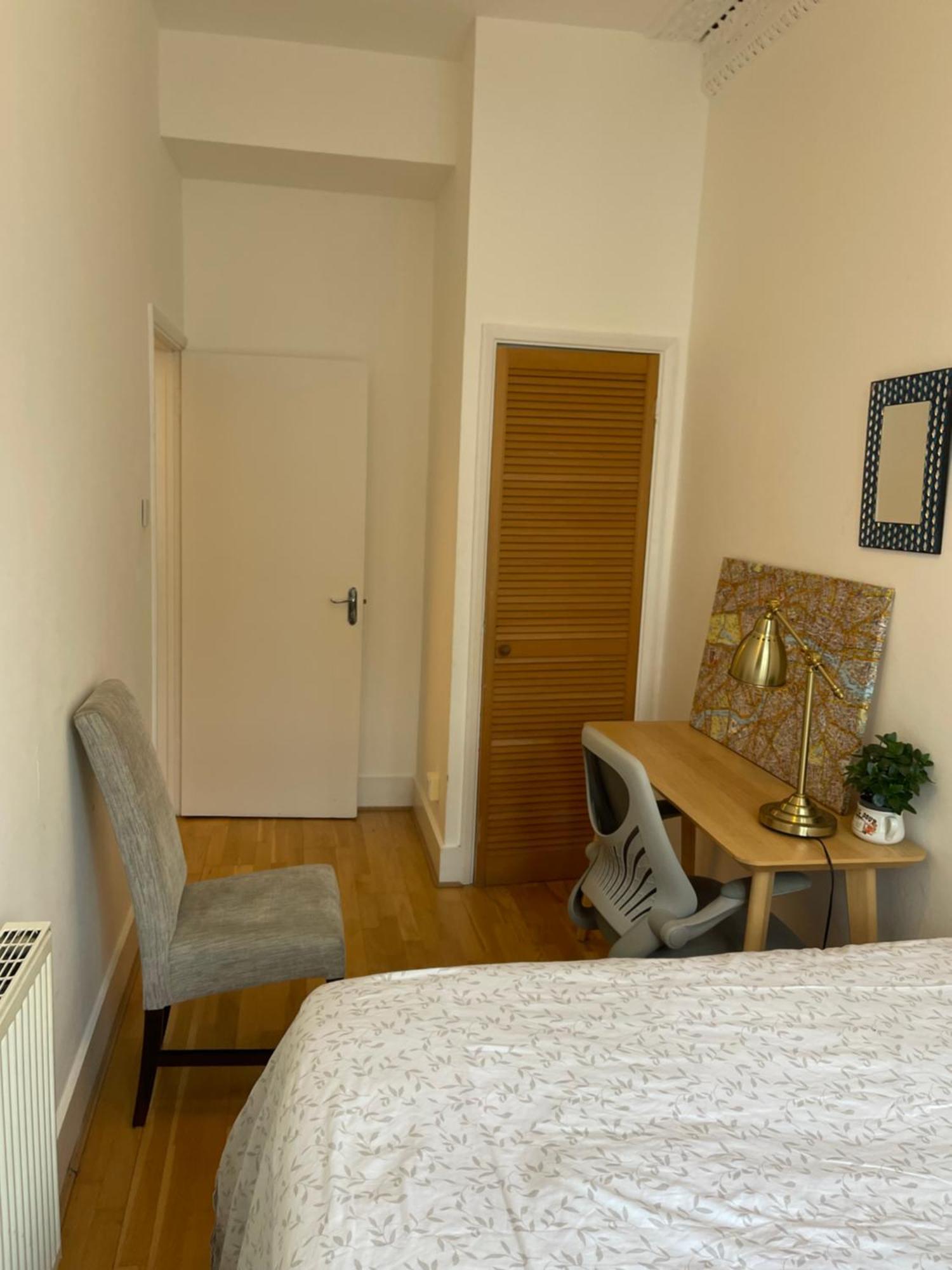 10 Min To The Heart Of - Zone 2 - Charming 2 Bed Apartment London