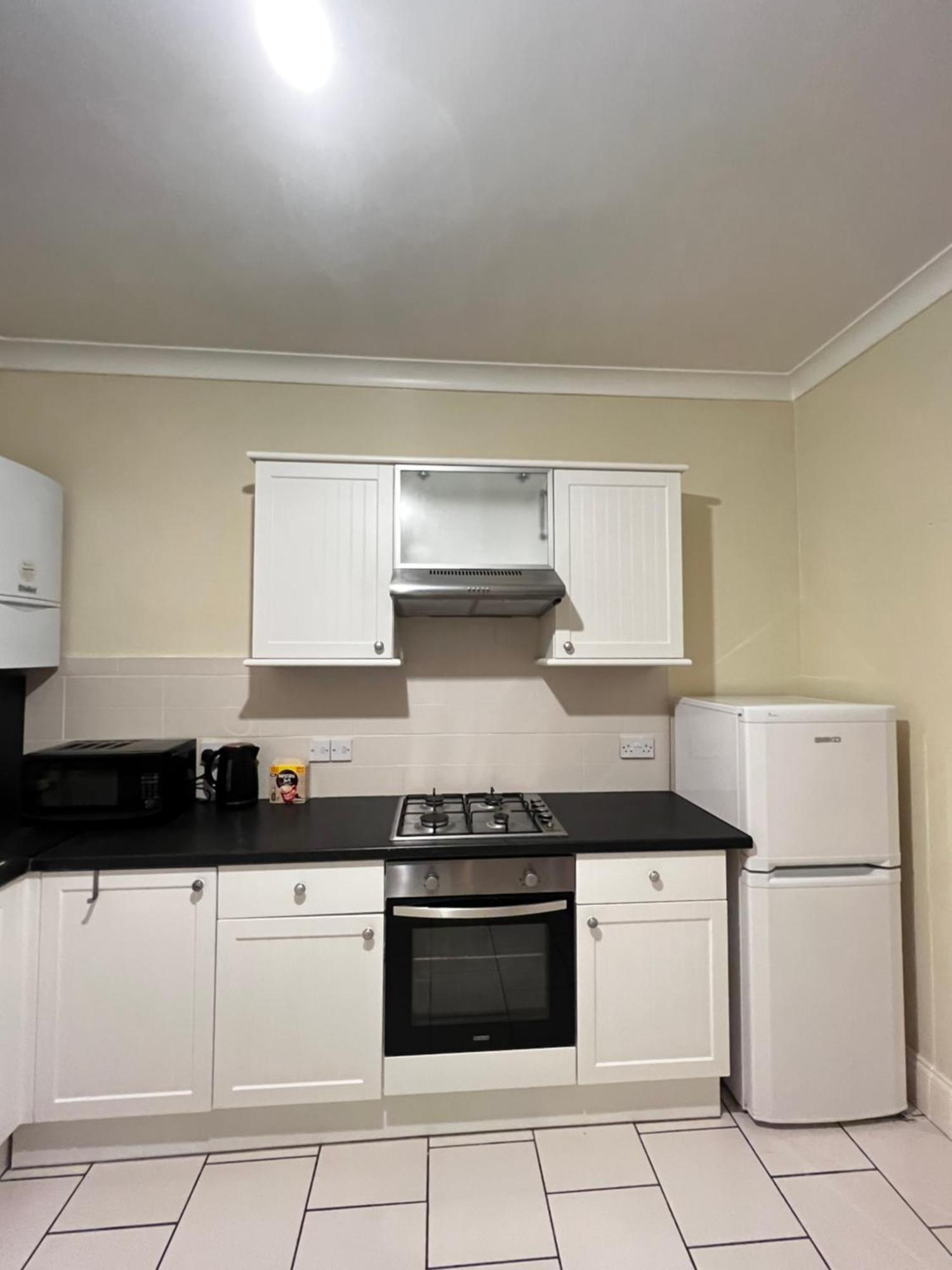 Family 2 Bedroom Flat In Fulham * London
