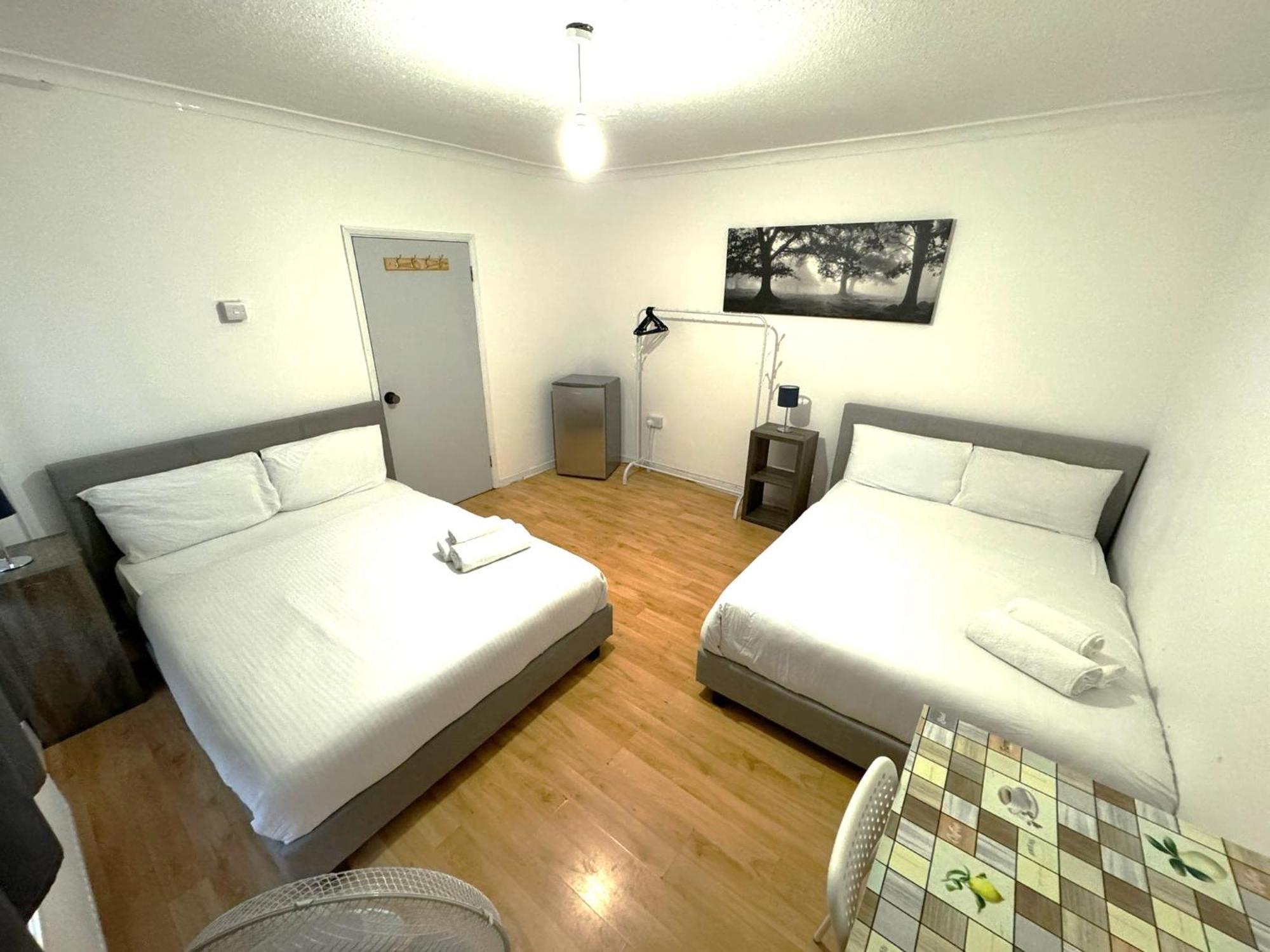 Casa de hóspedes Stepney Comfy Double Bed 14 *