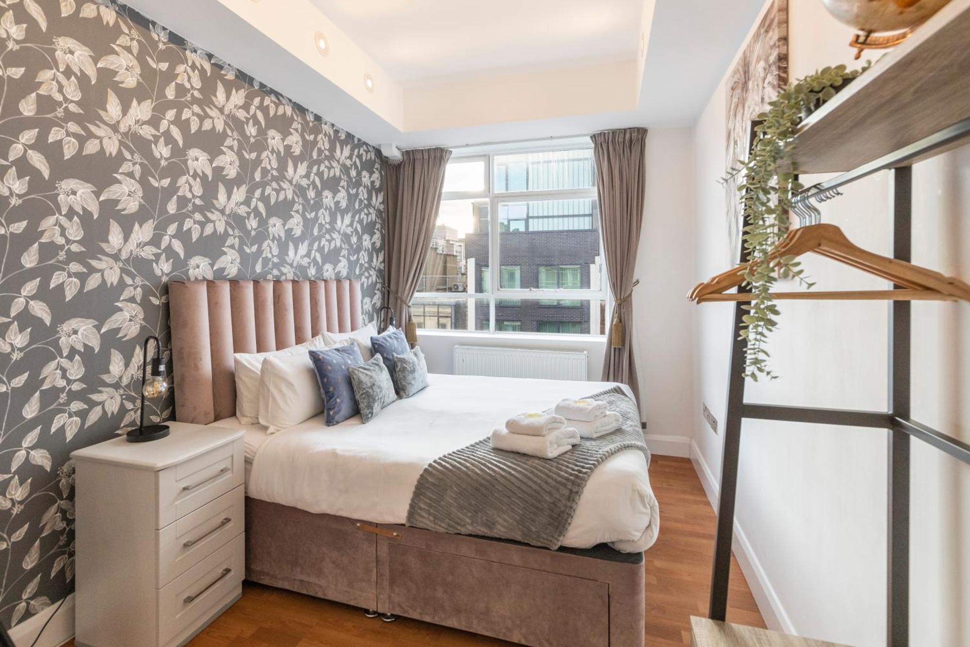 Central Located In City Of - Farringdon Station Apartment