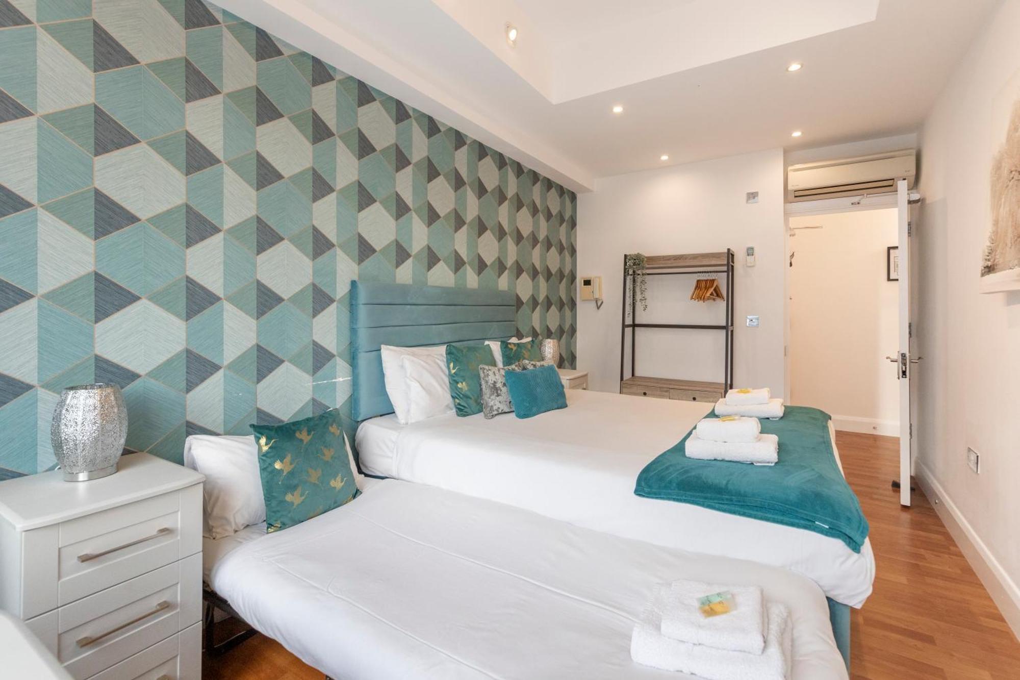 Central Located In City Of - Farringdon Station Apartment