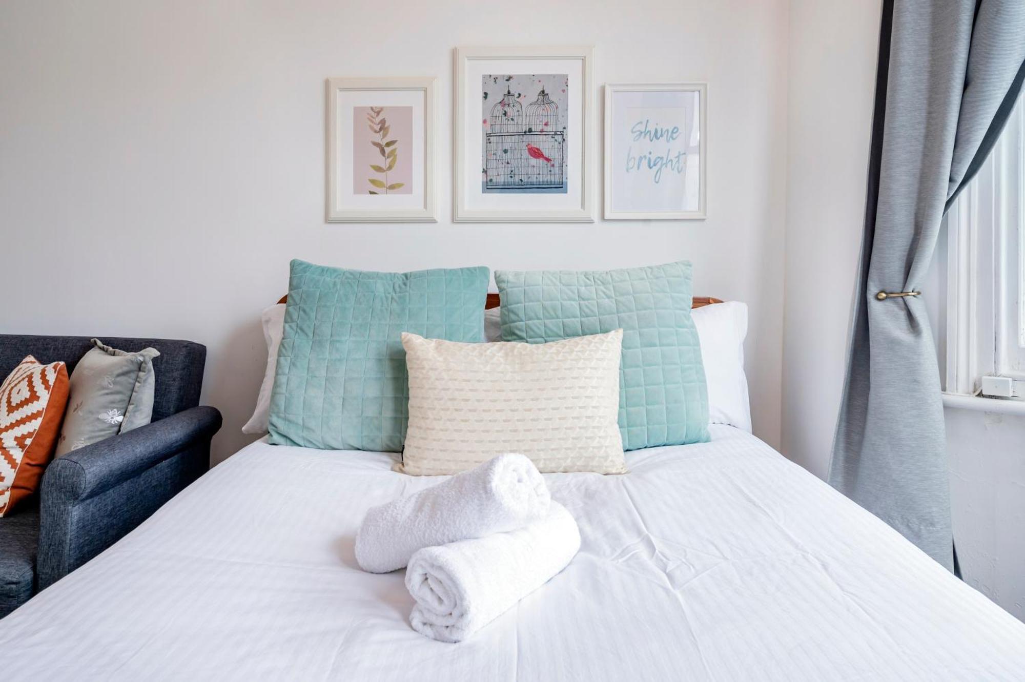 Beautiful Garden Flat Near Chelsea Apartment London