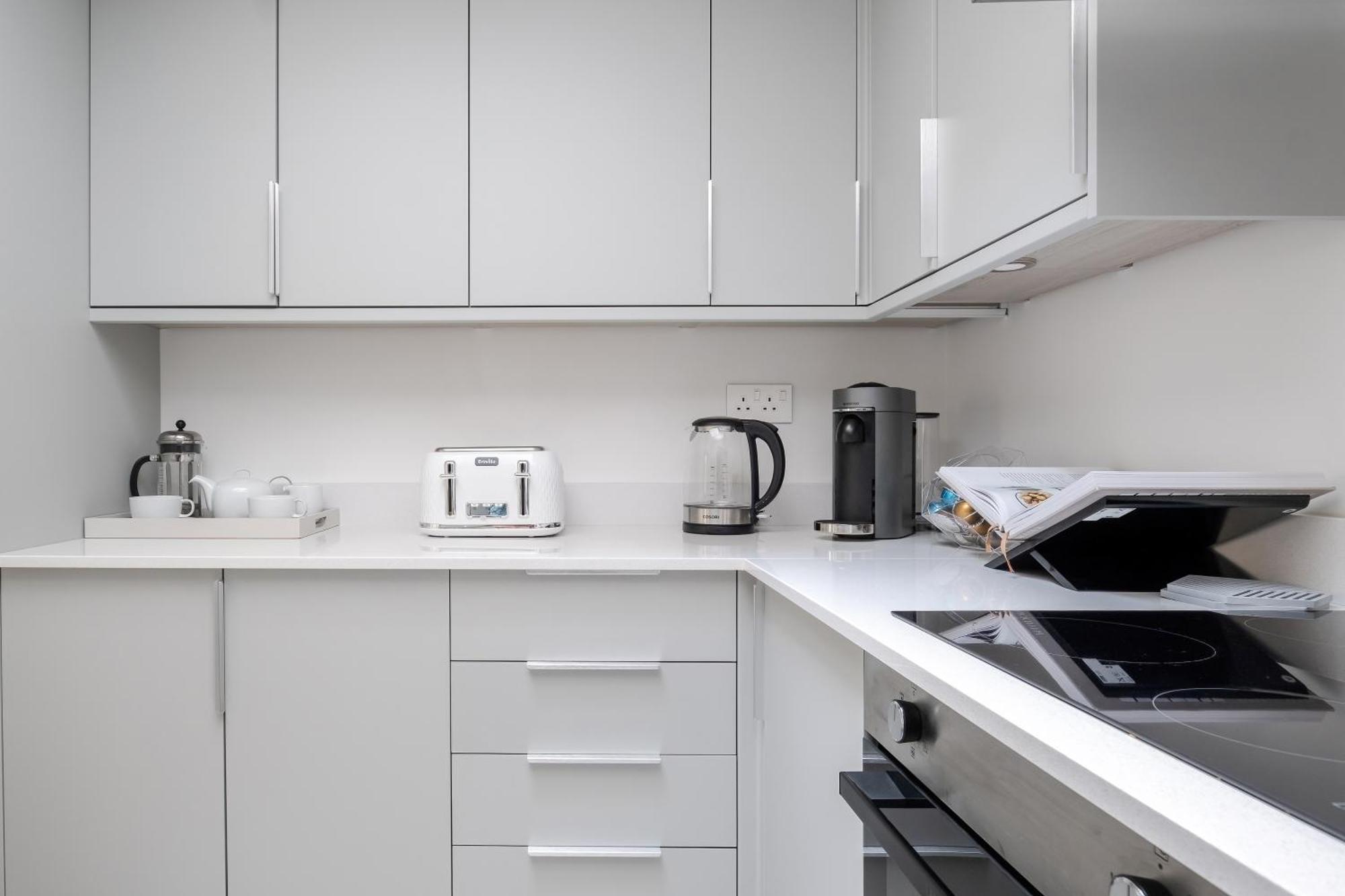 Luxury Mayfair Townhouse With Ac 3br 3ba Ferienhaus