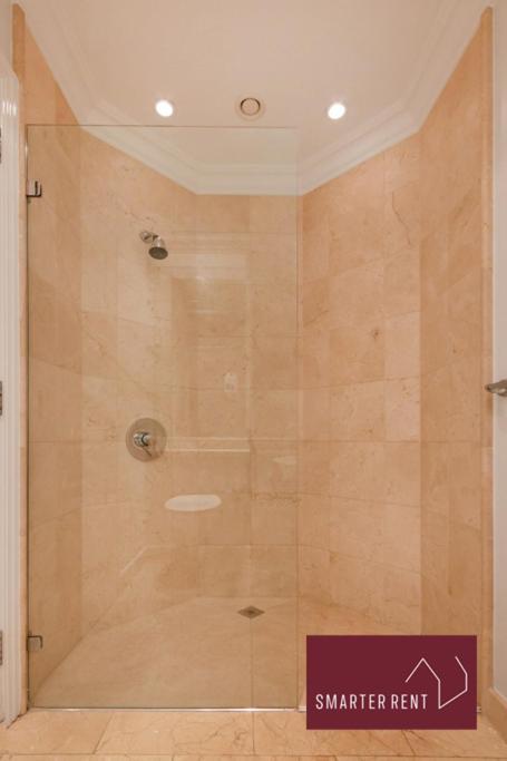Richmond - 5 Bedroom Townhouse With Parking & Garden Apartamento *
