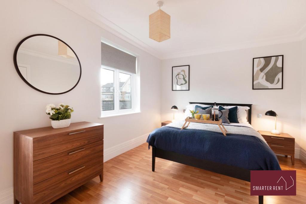 Richmond - 5 Bedroom Townhouse With Parking & Garden Apartamento