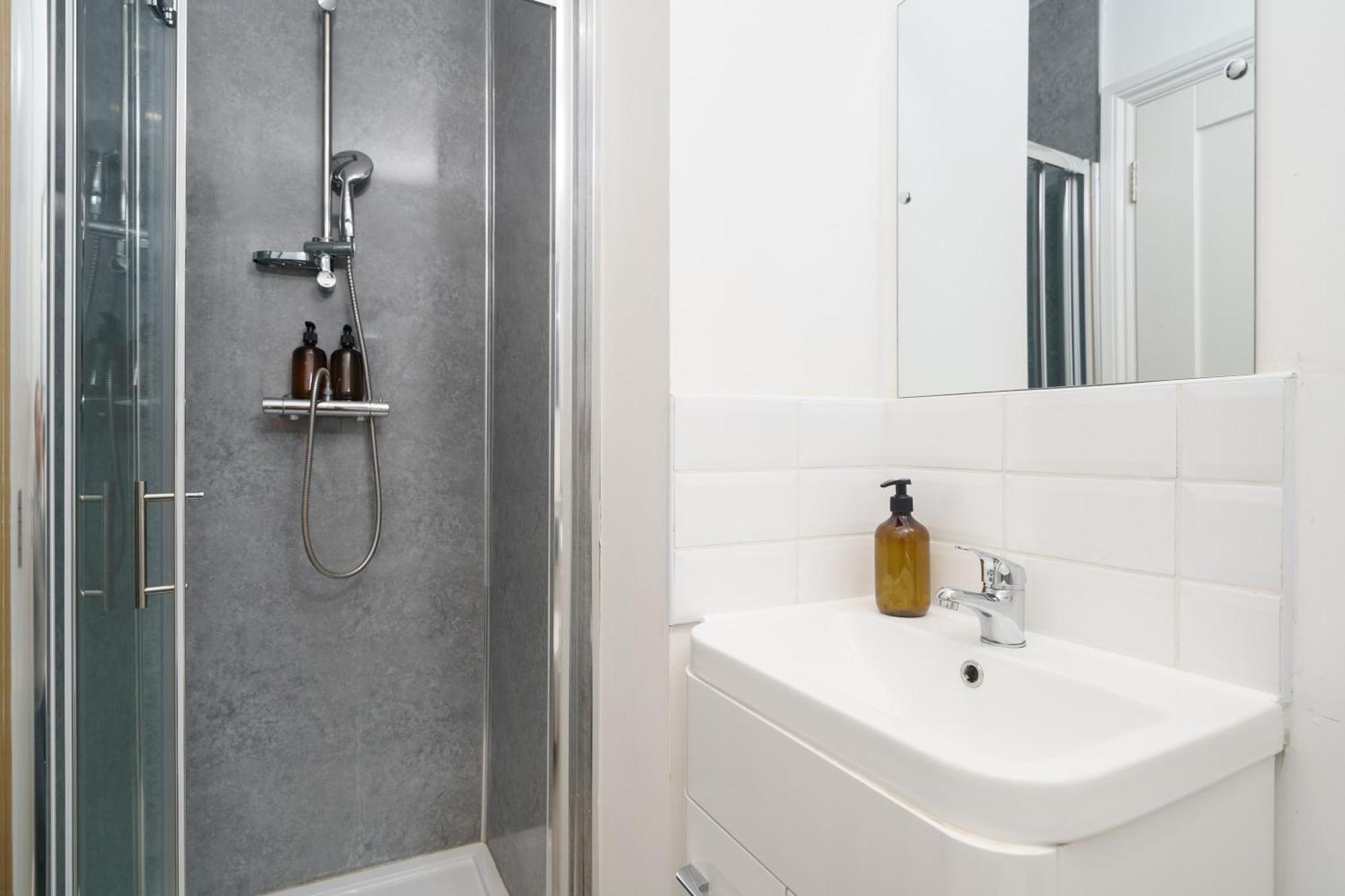 Covent Garden/chinatown/soho Location Apartment
