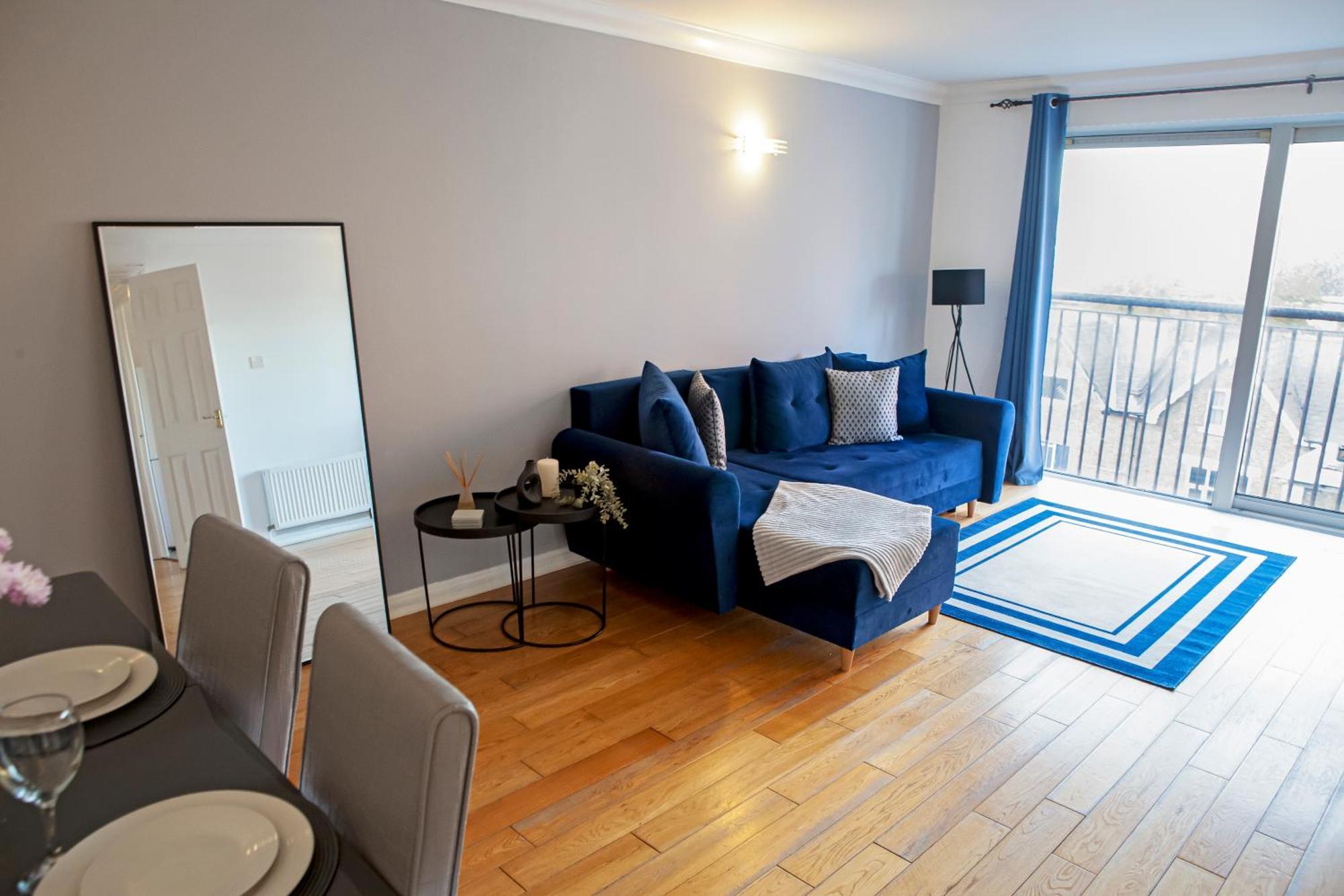 Spacious 2 Bed Flat In Wimbledon With Private Parking Apartamento Londres