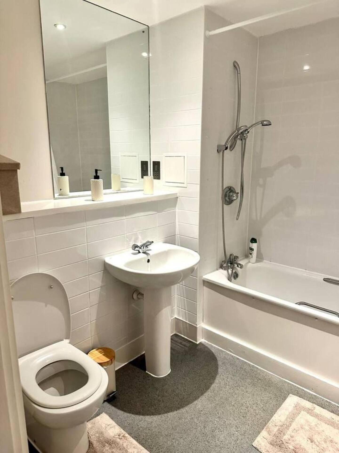 Cosy, Comfy 2 Bed Canary Wharf London