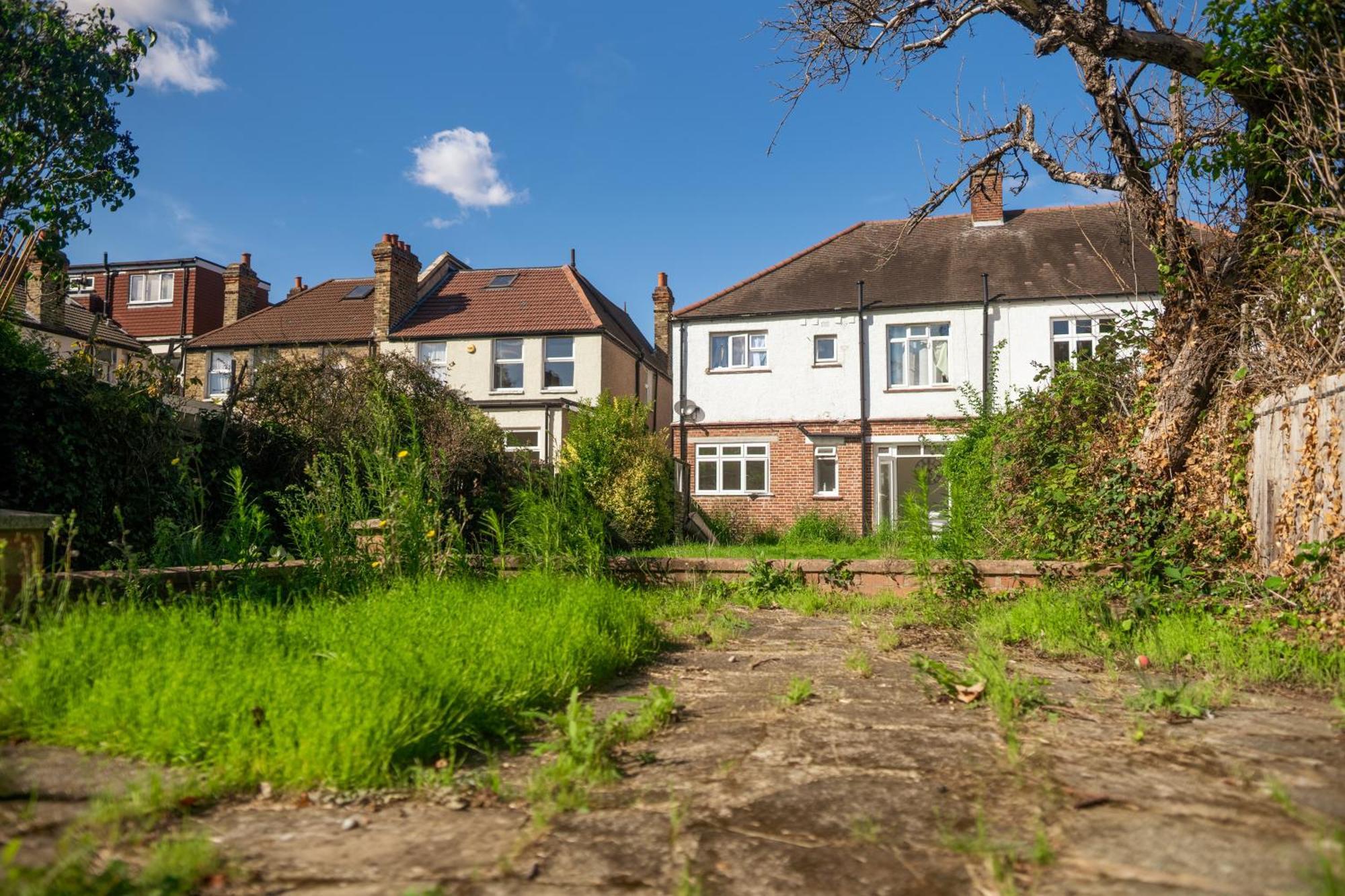 Neasdon's Guest Nest- 7 Mins Drive To Wembley Stadium Apartamento Londres