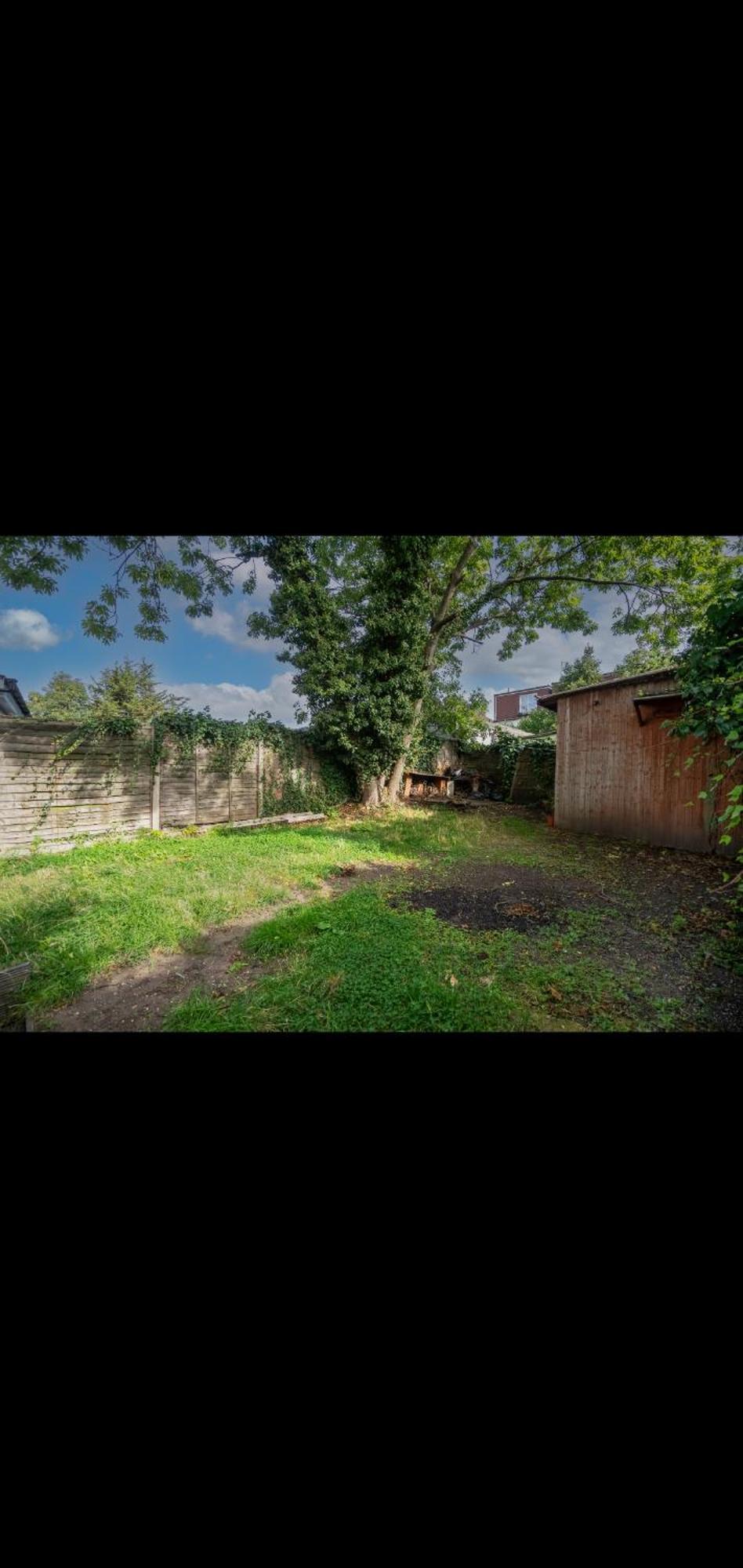 Neasdon's Guest Nest- 7 Mins Drive To Wembley Stadium Apartment