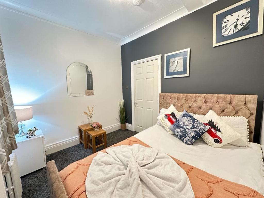 Mayfair Family Apartment *