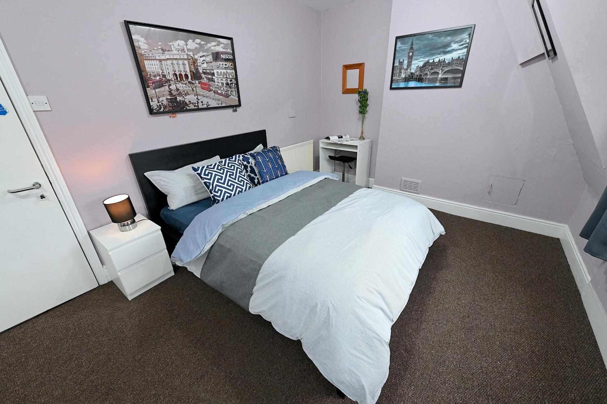 Stunning 3 Bedroom Serviced Flat In North *