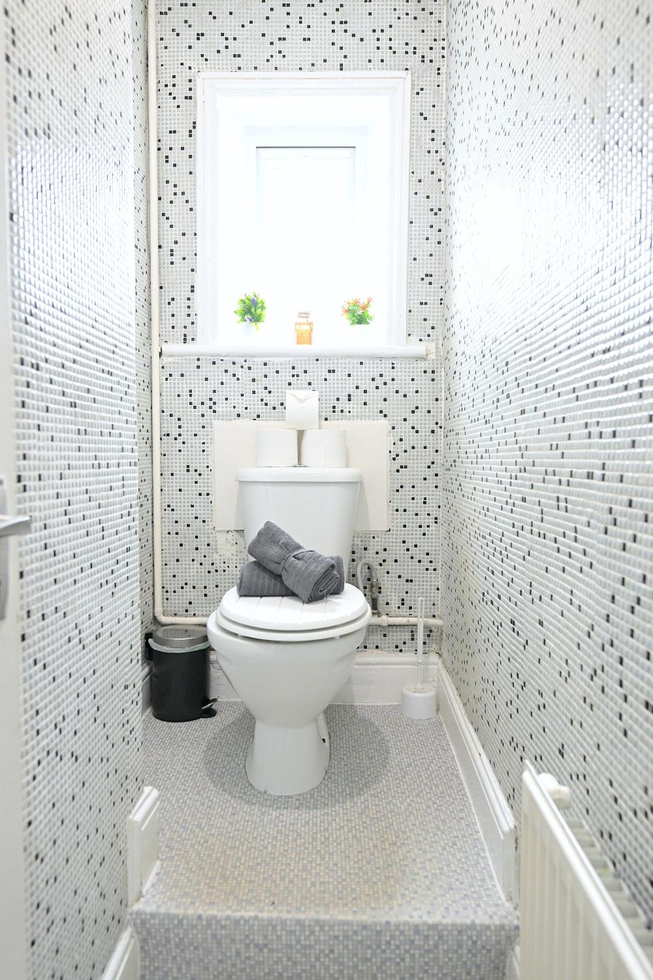 Apartment Stunning 3 Bedroom Serviced Flat In North London
