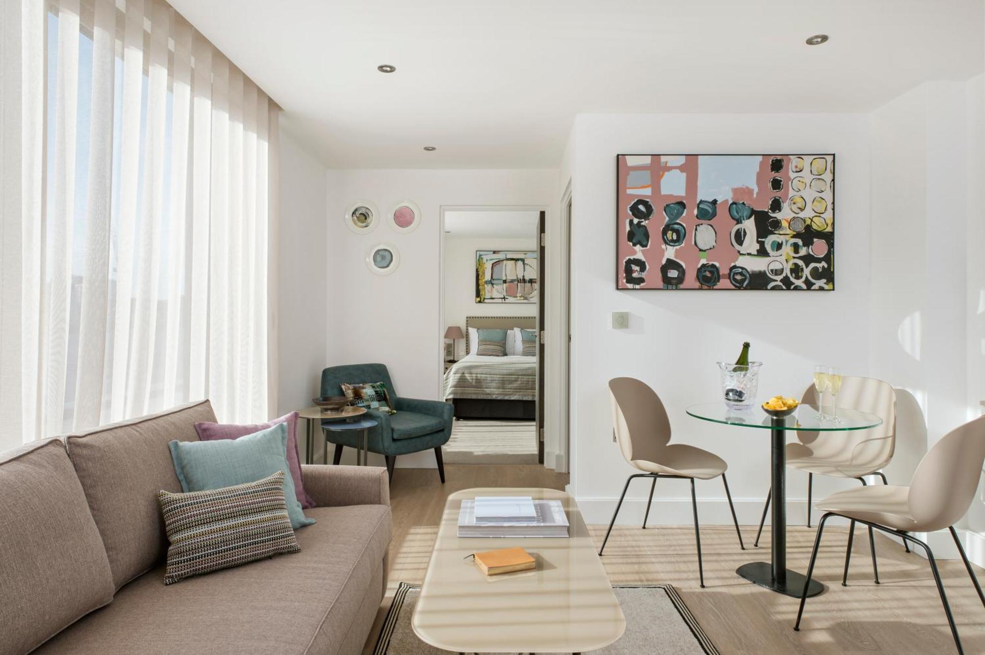 The Chronicle By Supercity 4* London