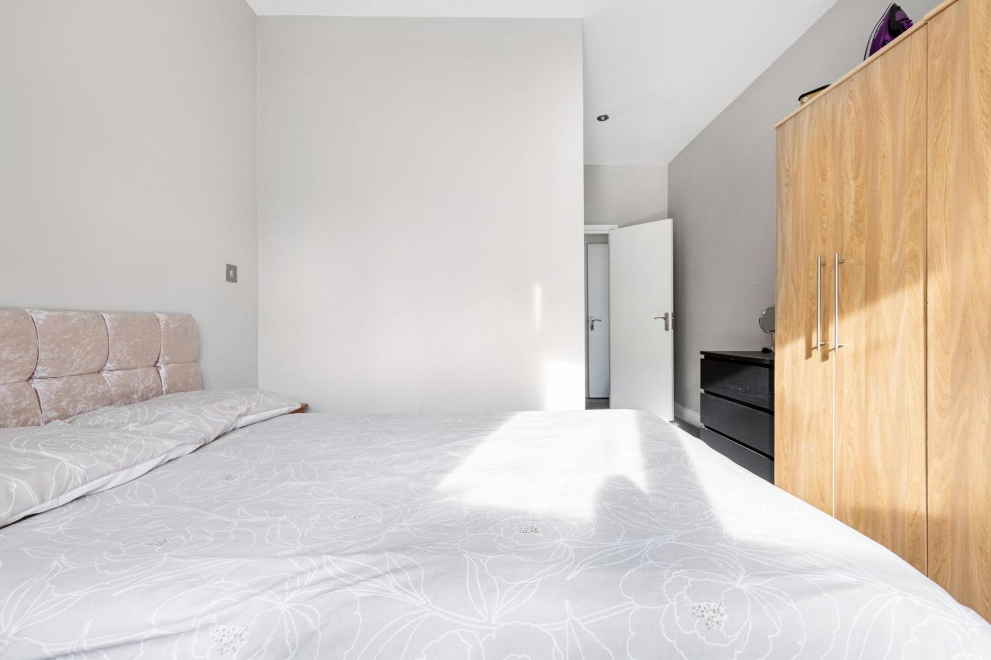 Apartment Zone 2 Spacious Two-bedroom With Parking