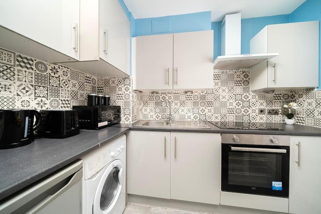 Soho F4 Apartment London