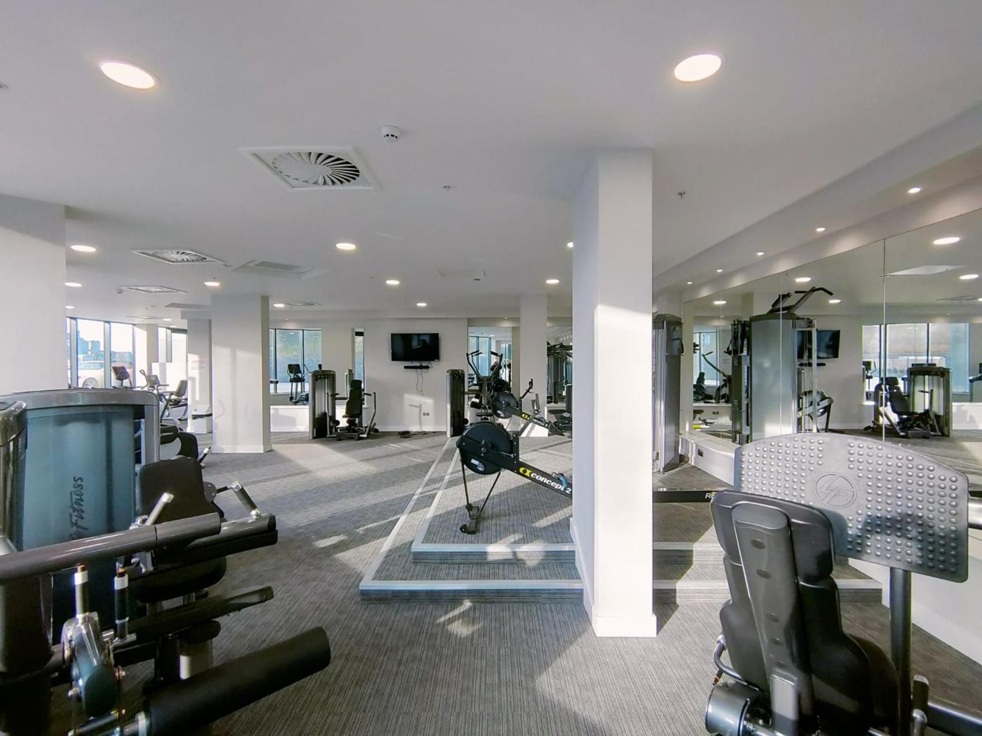 Snuggle Inn: Riverside With Thames Views