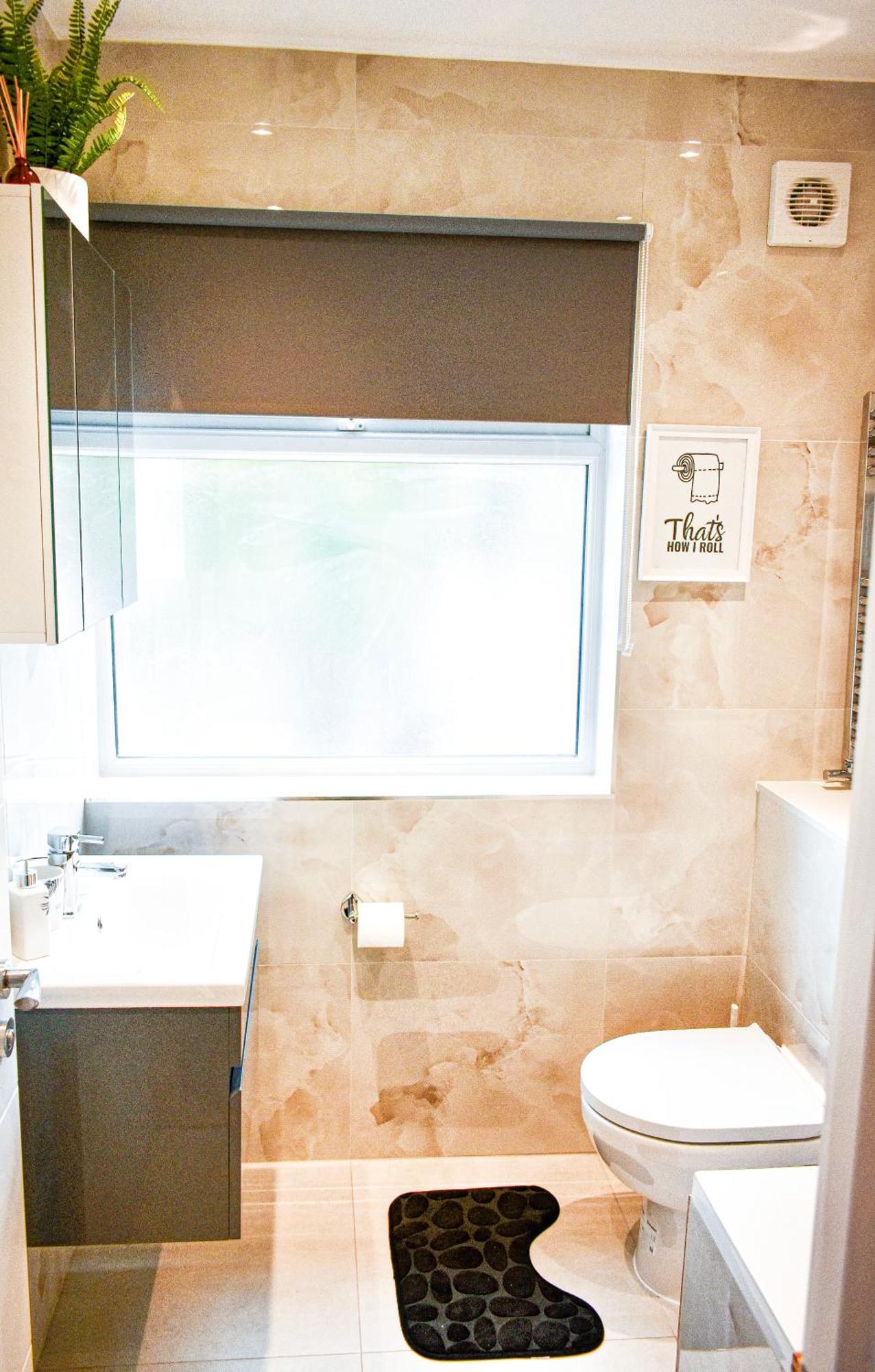 Wembley Luxury: Two-bedroom With Parking Apartamento