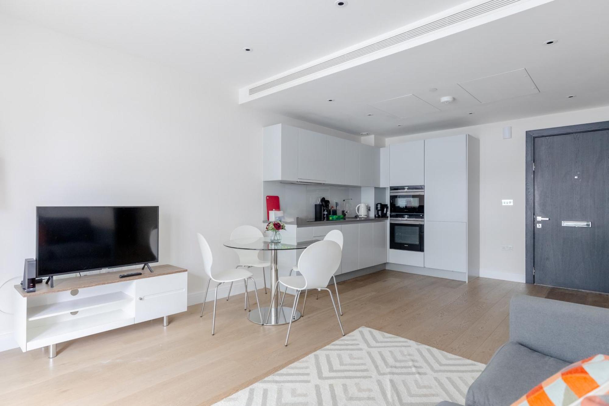 Apartment Luxury 2 Bed 2 Bath Close To Chelsea London