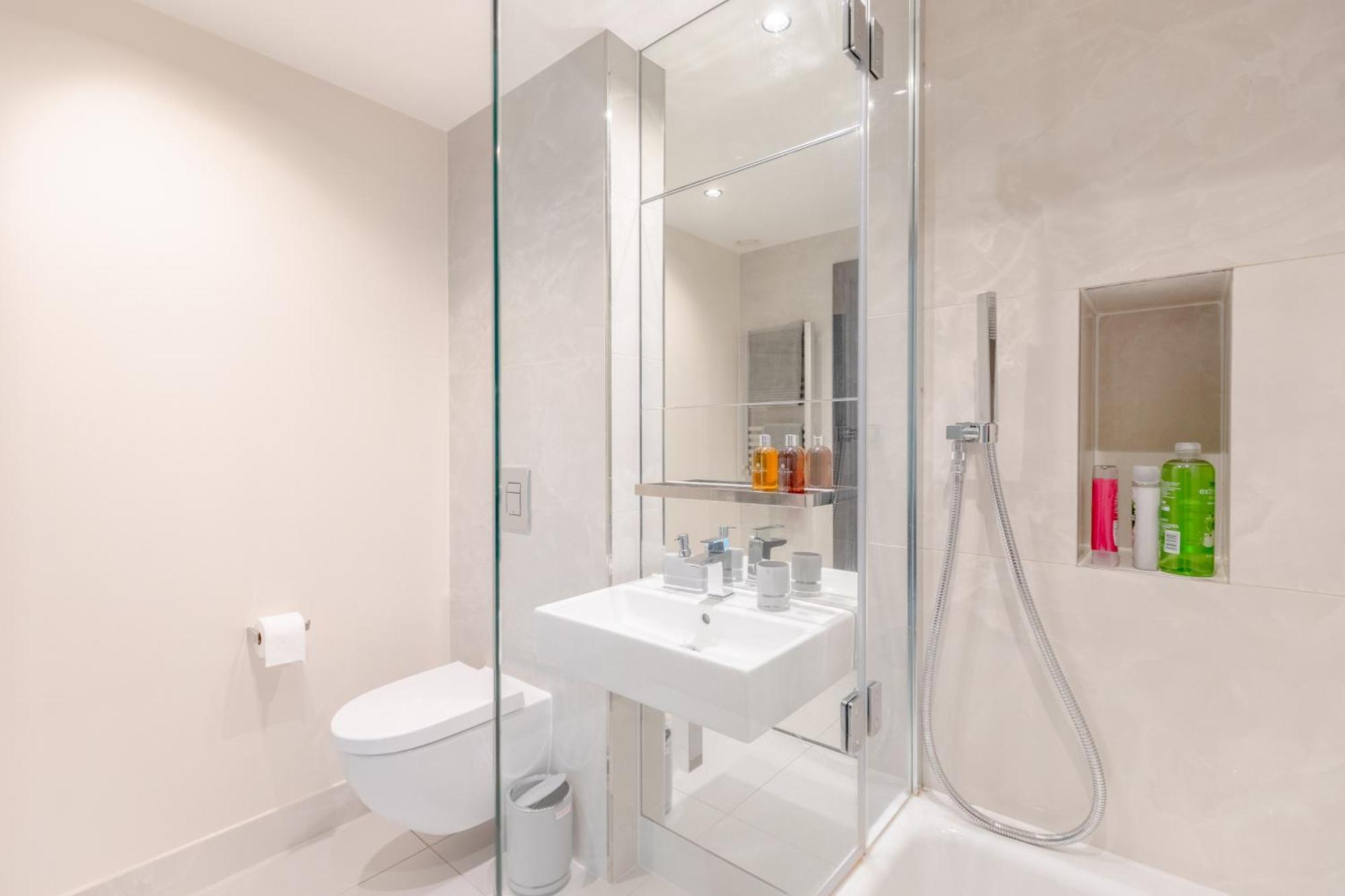 Apartment Luxury 2 Bed 2 Bath Close To Chelsea