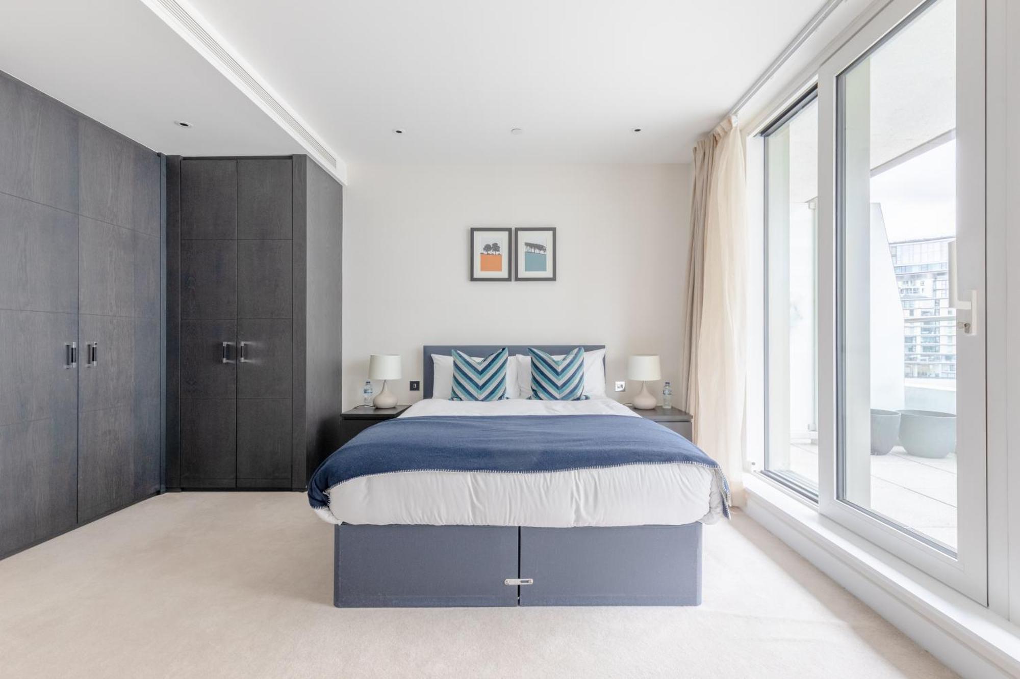 Luxury 2 Bed 2 Bath Close To Chelsea Apartment