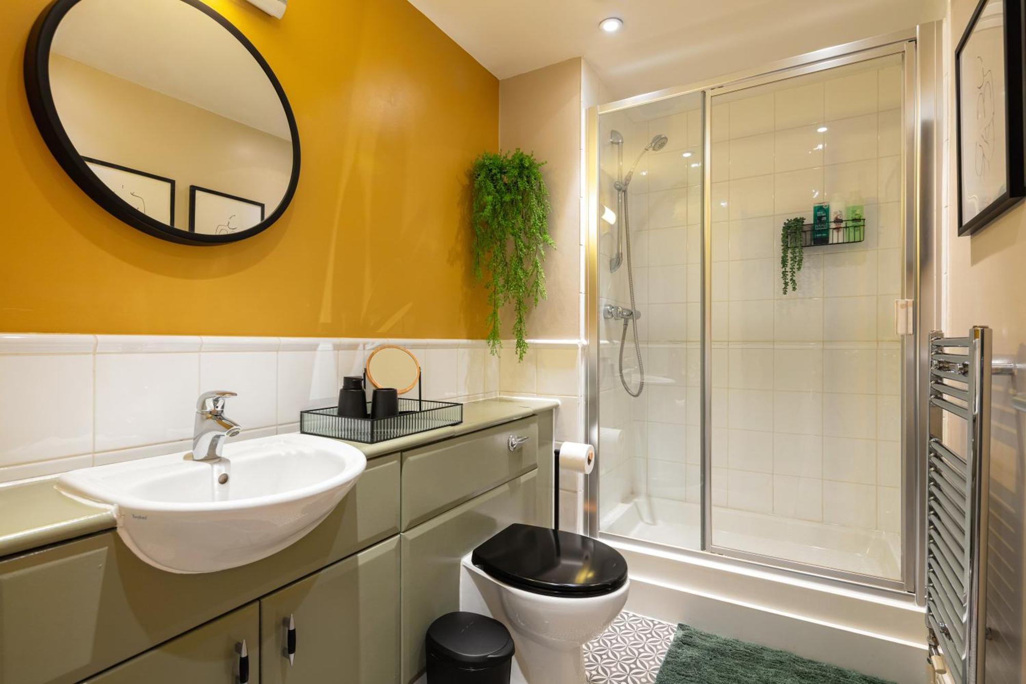Apartment Excel, O2, Canary Wharf, Airport - Free Parking London