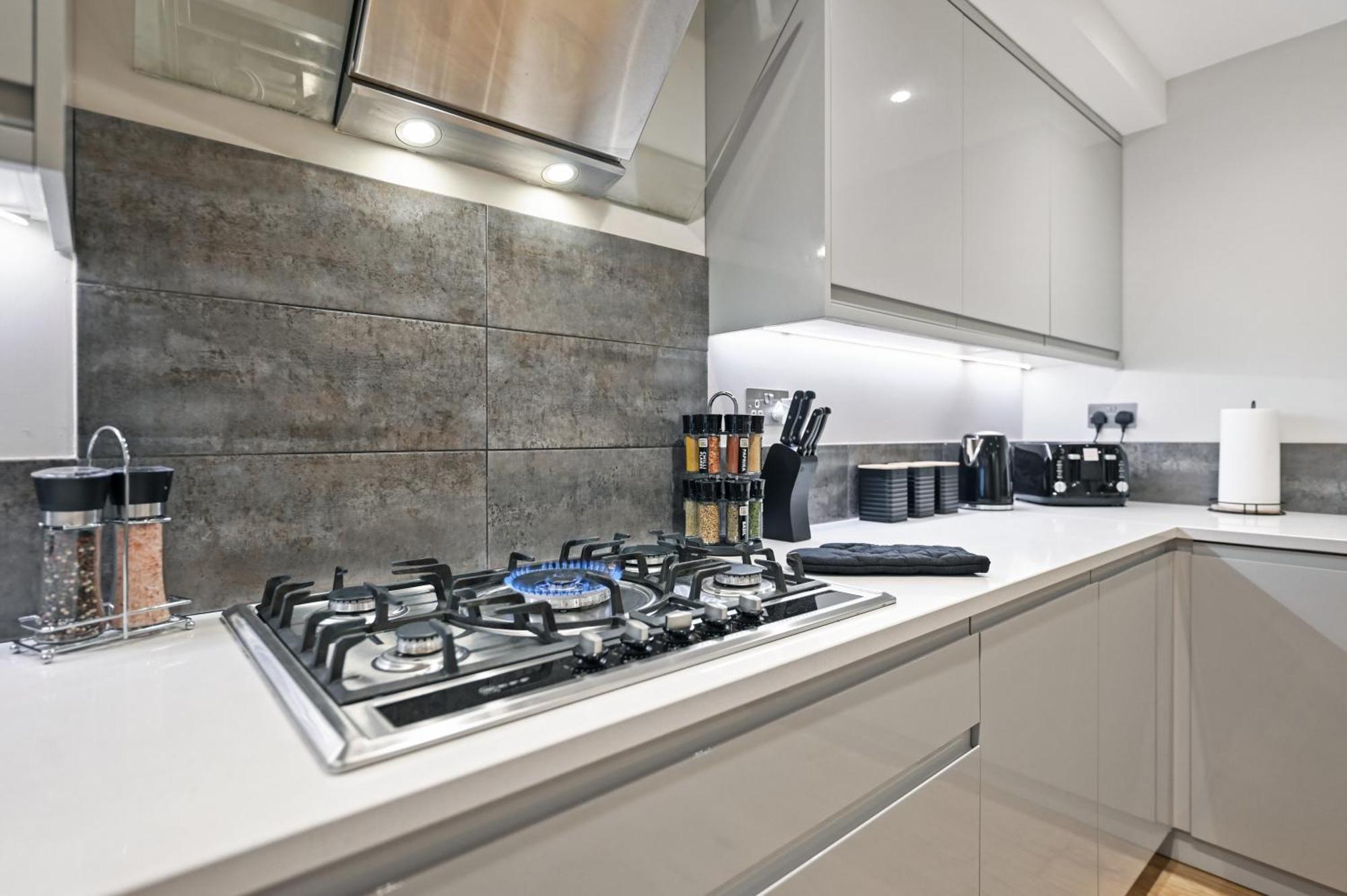 Stunning 2 Bed Basement Flat In Hammersmith Apartamento Londres