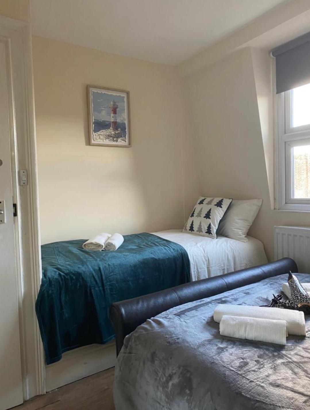 Lovely Private In Camden, Homestay