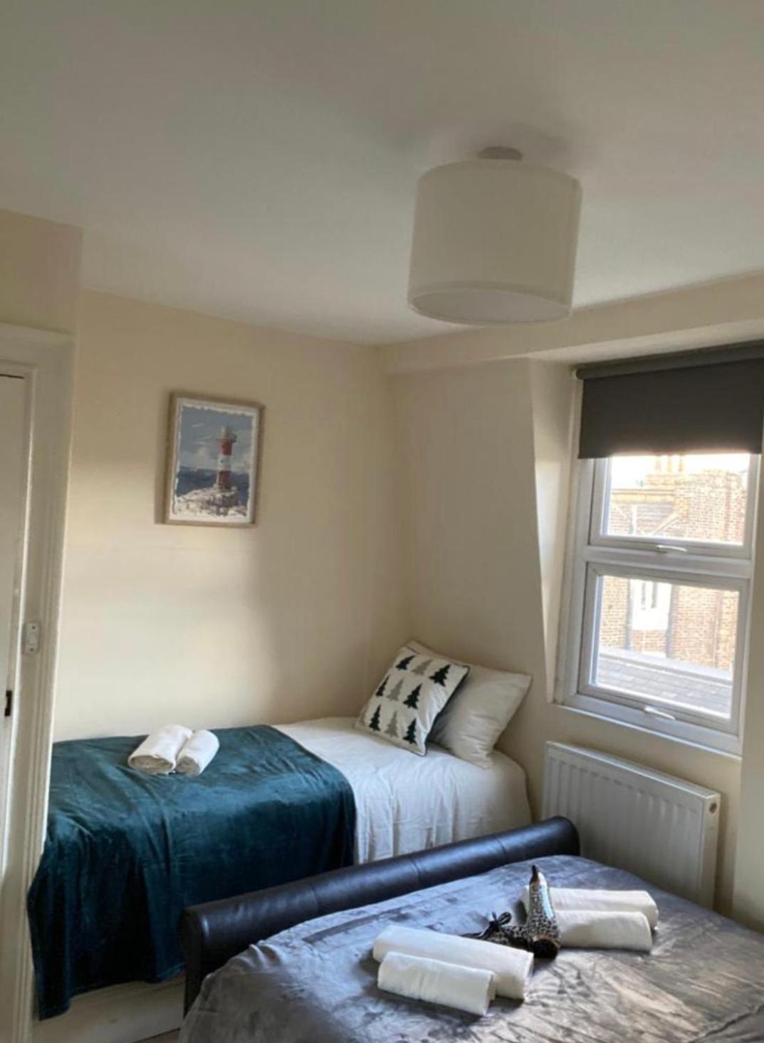 Lovely Private In Camden, Homestay *