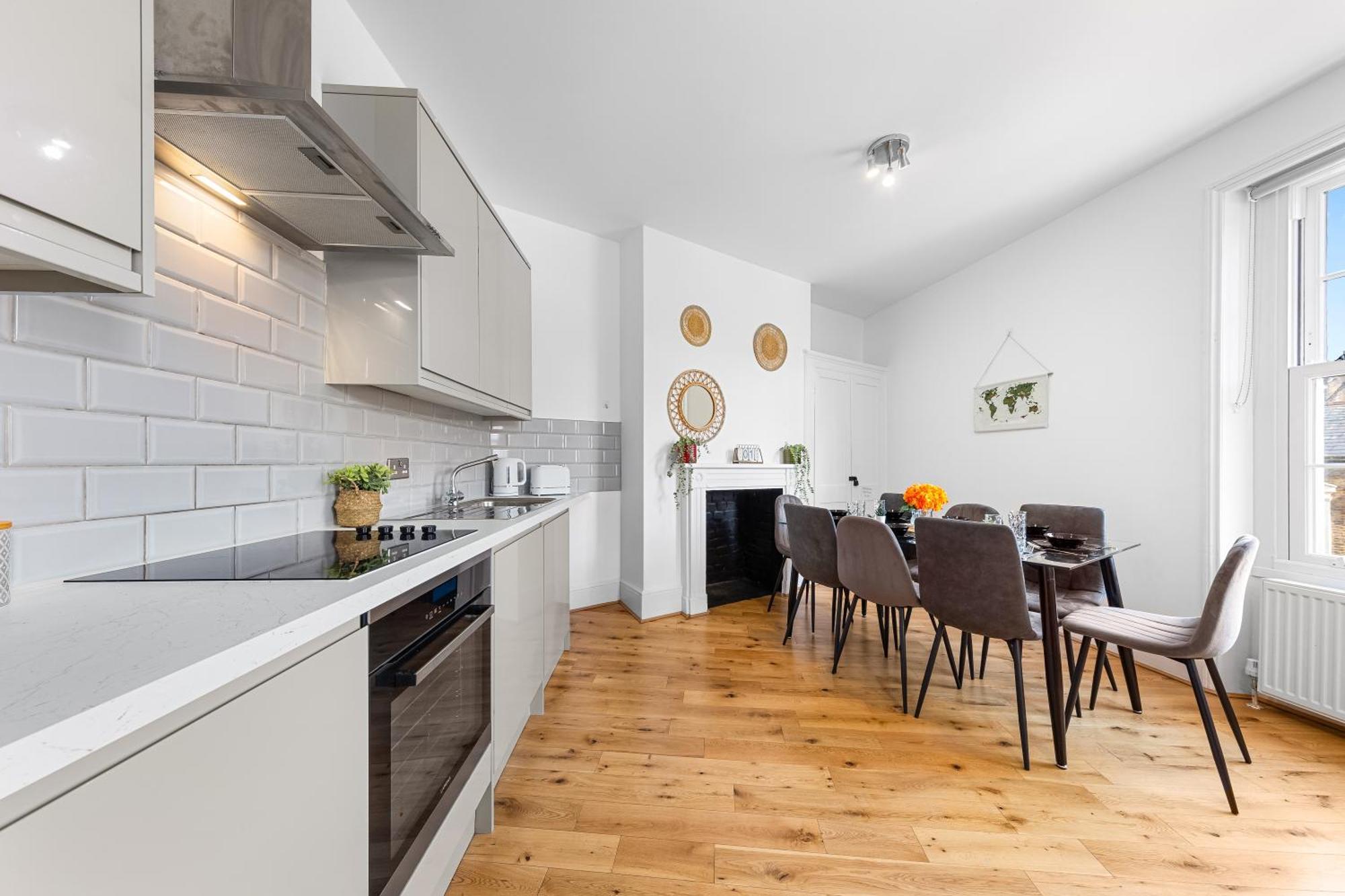 Apartment Stylish 3 Bedroom Serviced In Kings Cross London