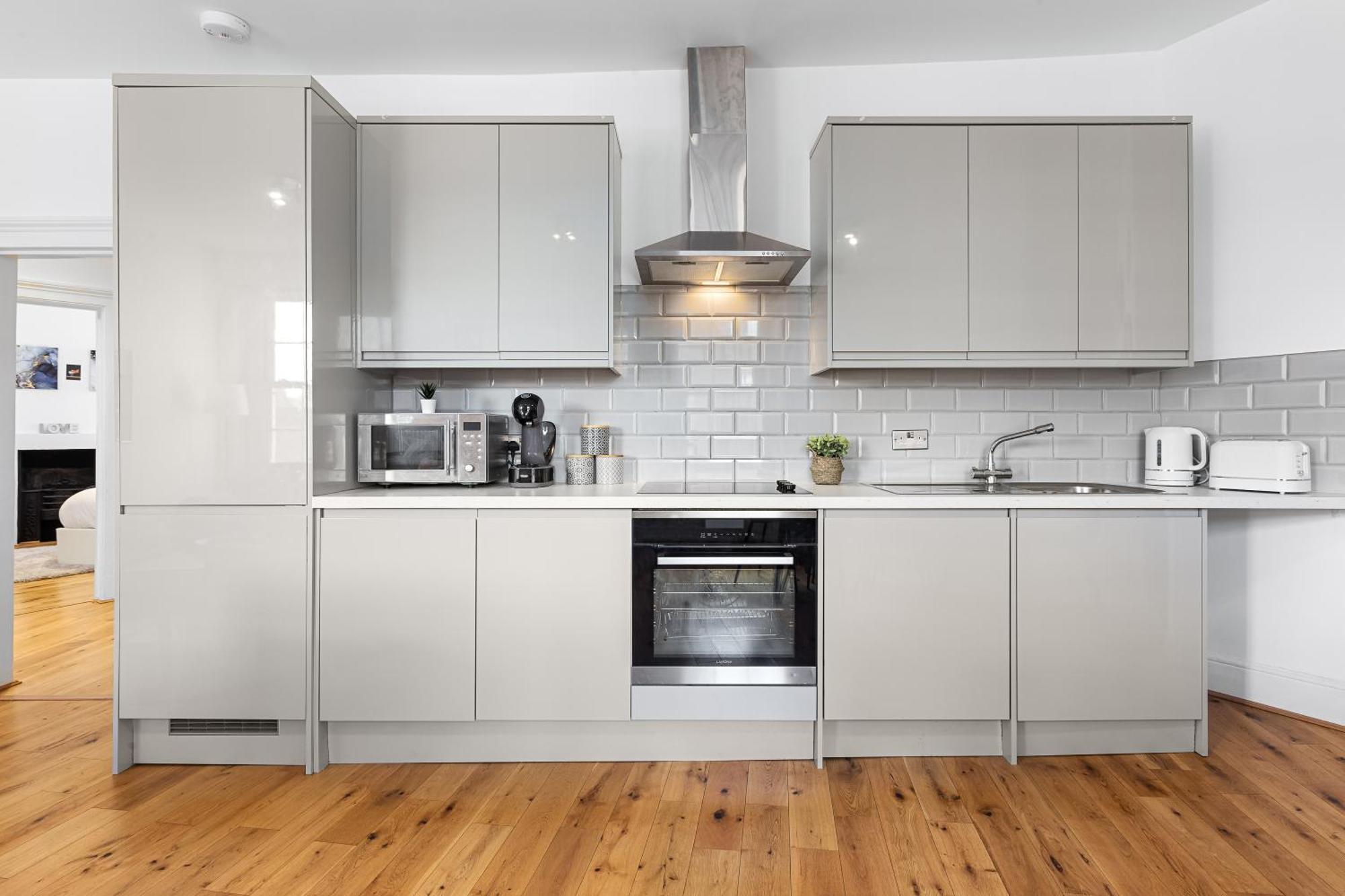 Stylish 3 Bedroom Serviced In Kings Cross London