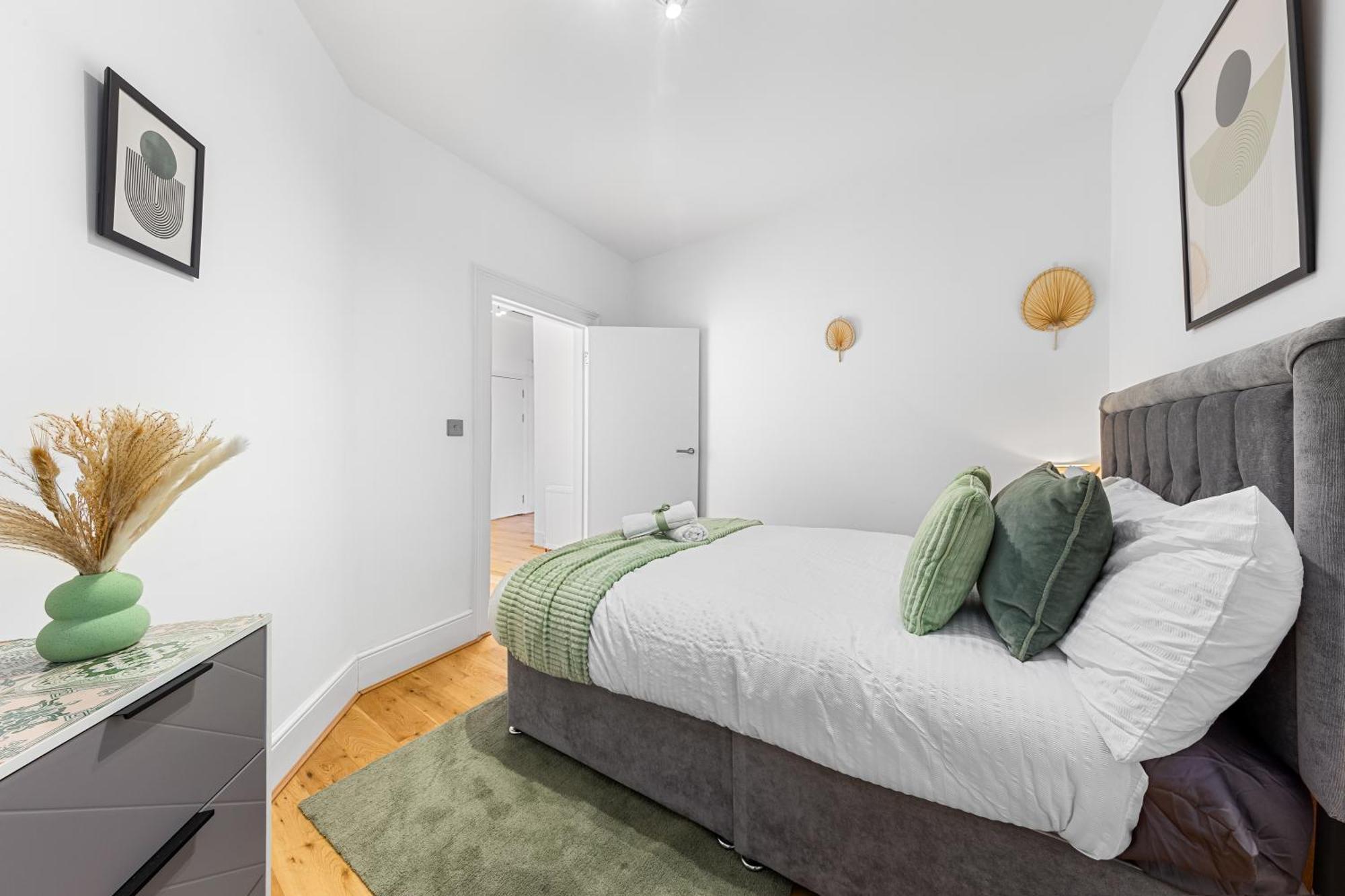 Apartment Stylish 3 Bedroom Serviced In Kings Cross London
