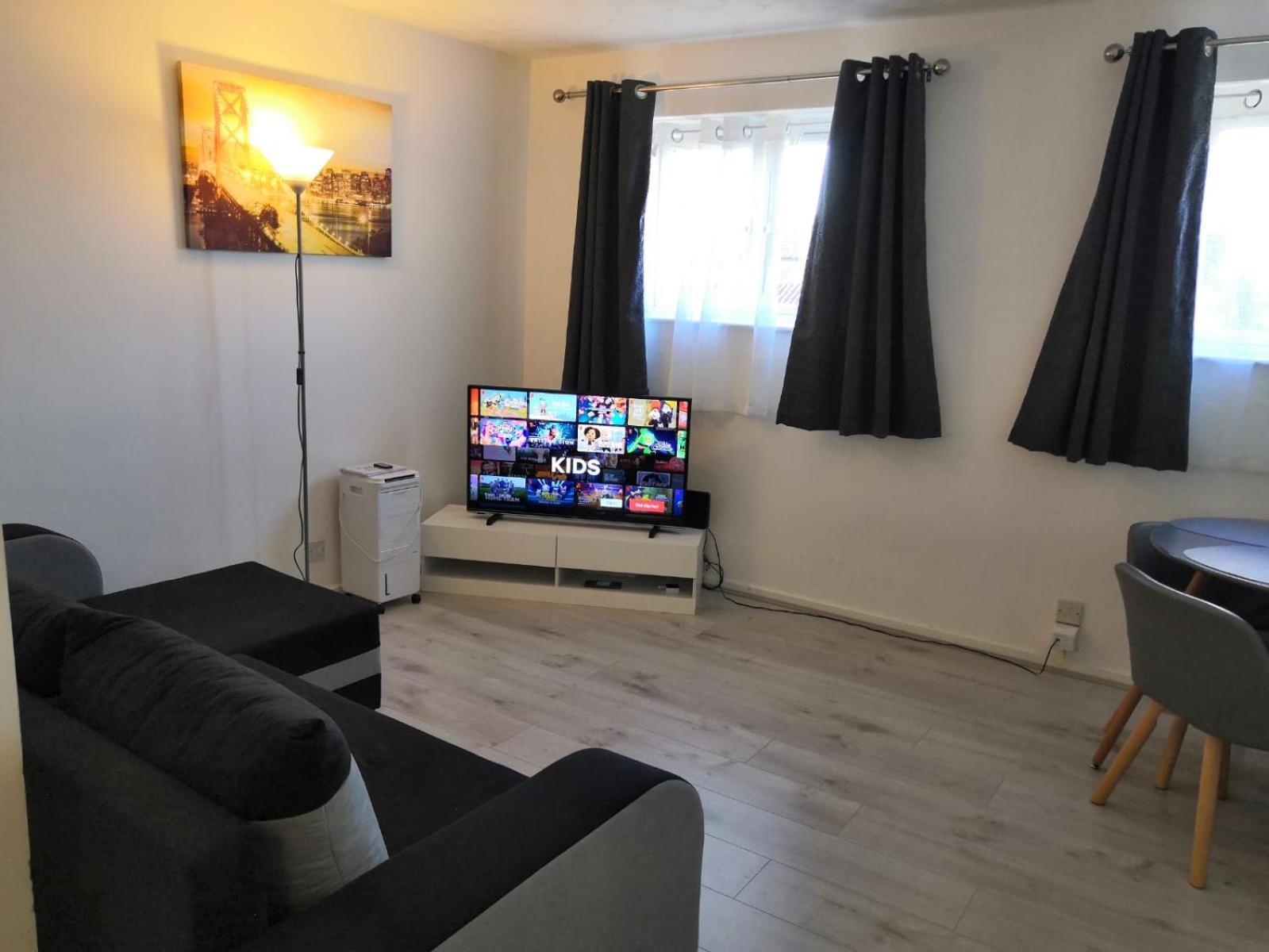 Delight Apartment, Close To Excel, Airport & O2! Apartment *