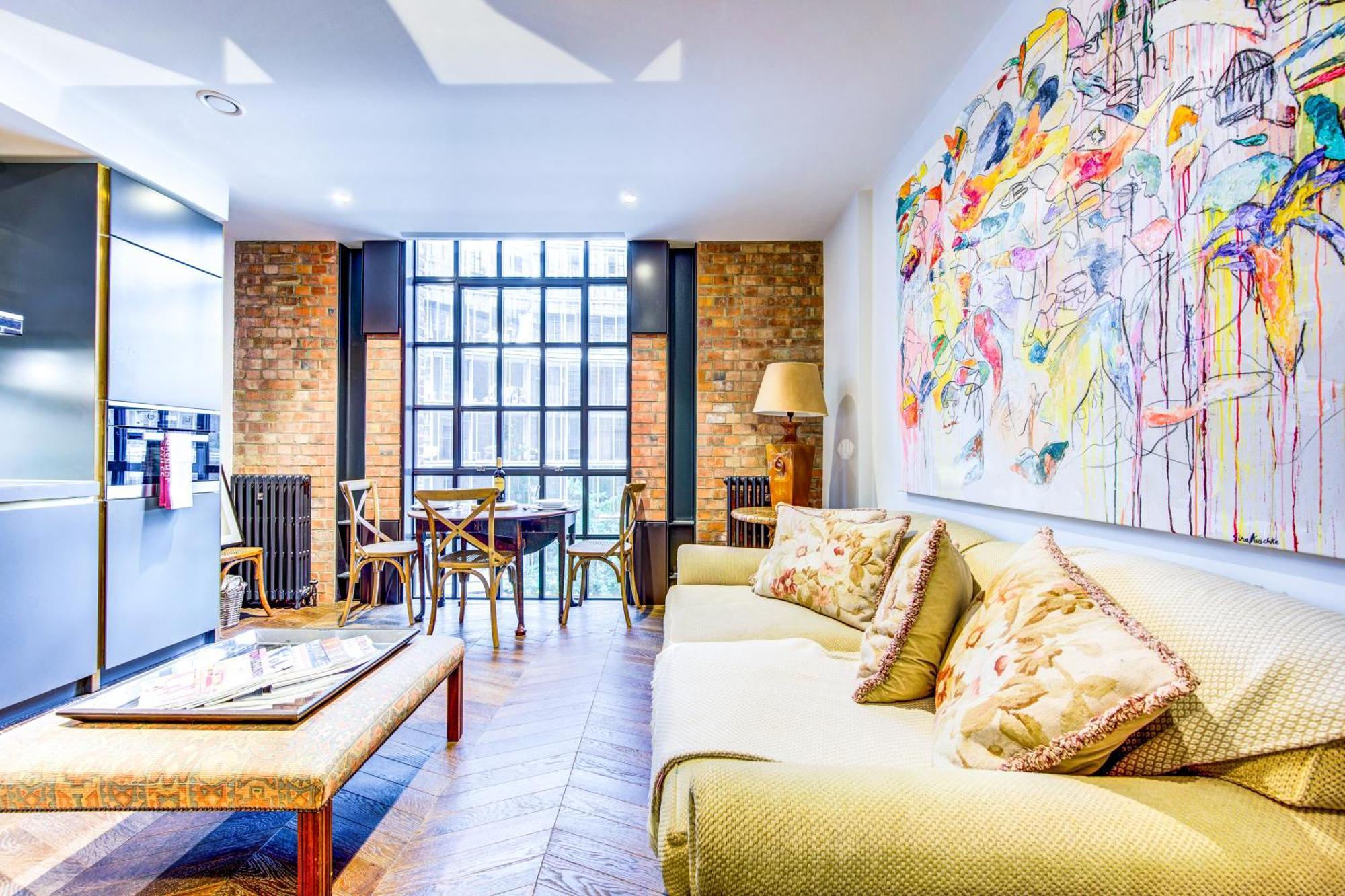 53 Degrees London: Pristine Long-term Apartamento Londres